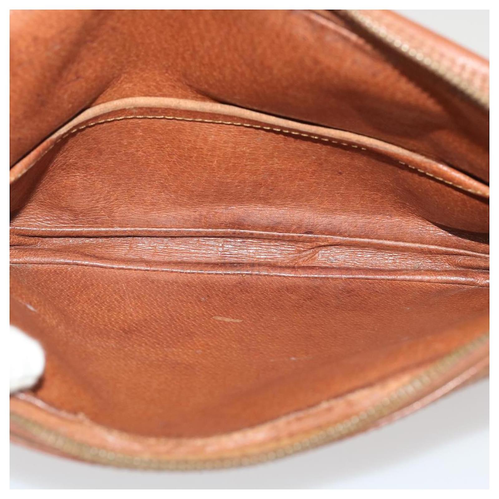 LOUIS VUITTON Monogram Pochette Sports Clutch Bag Vintage No.183 LV Auth  st093 Cloth ref.460717 - Joli Closet