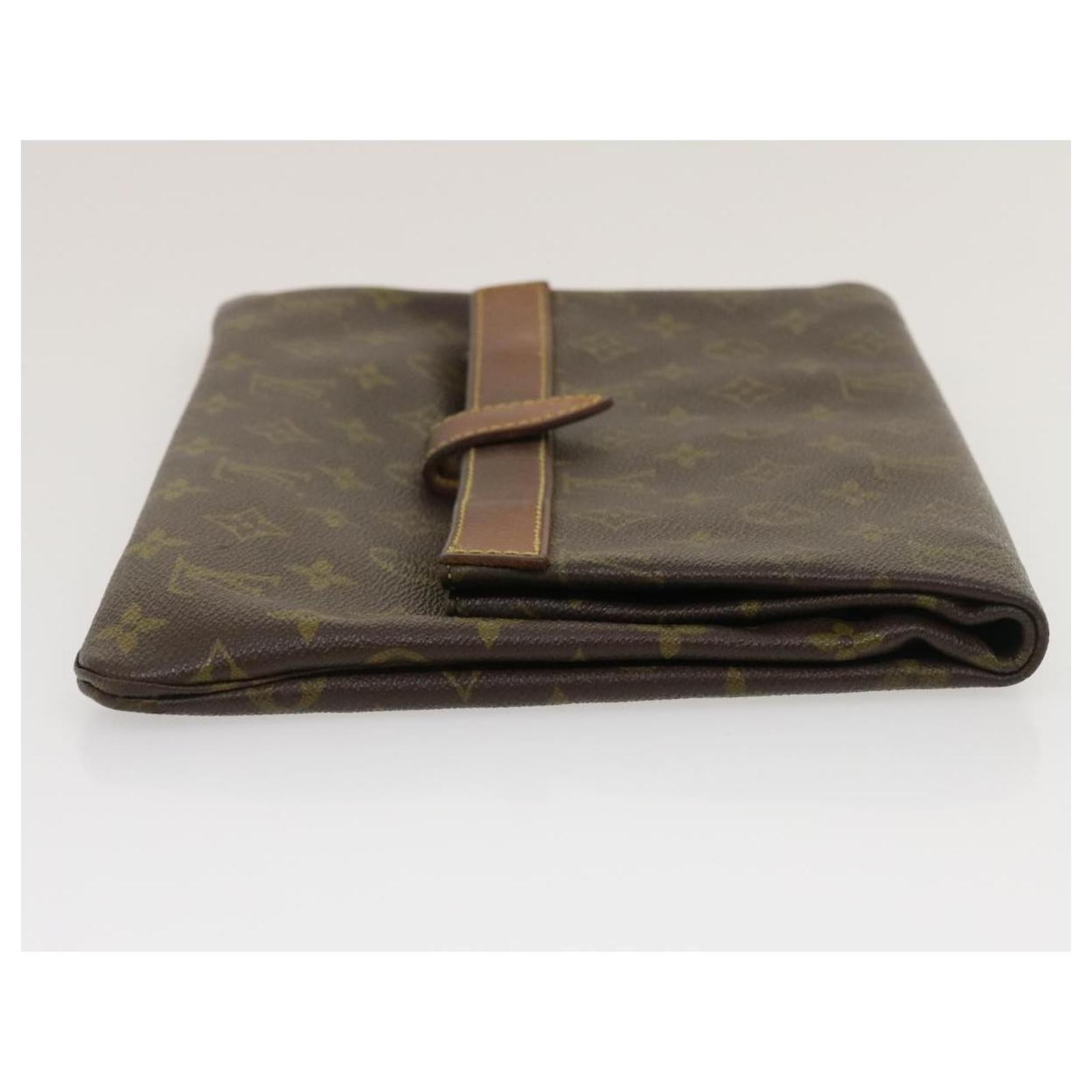 Vintage Louis Vuitton Monogram Pochette Pliante No.234 LV Clutch Bag - Nina  Furfur Vintage Boutique