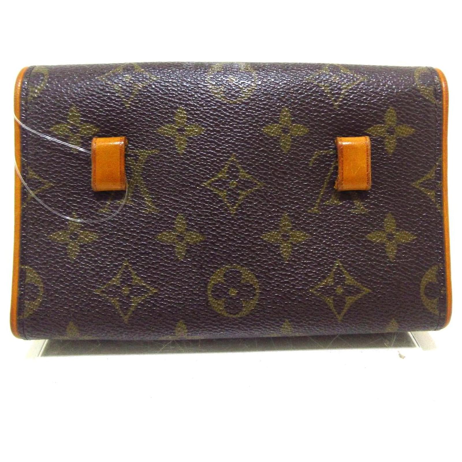 Louis Vuitton Pochette Florentine Brown Cloth Ref585536 Joli Closet 5906