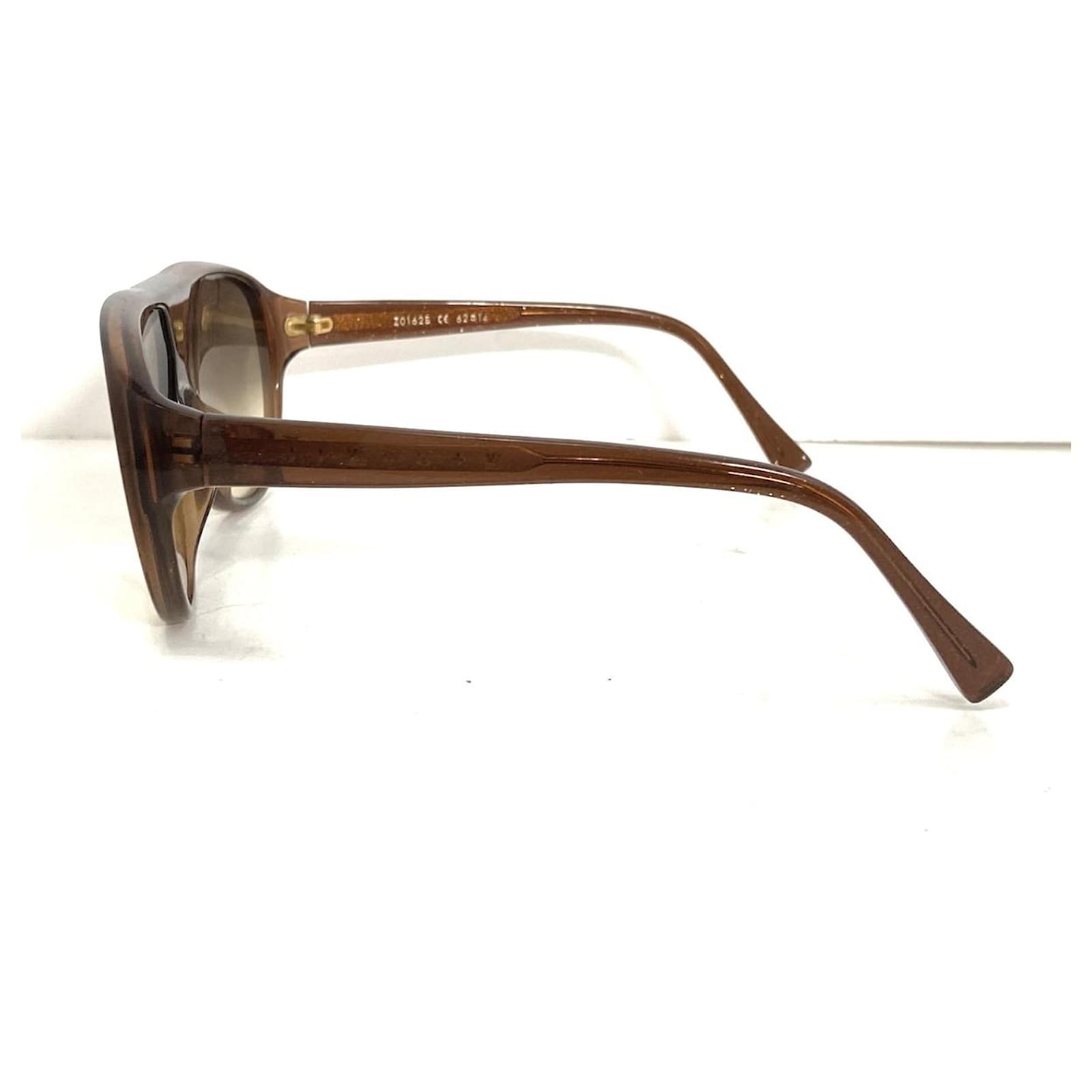 Louis Vuitton Glasses Brown Plastic ref.586005 - Joli Closet