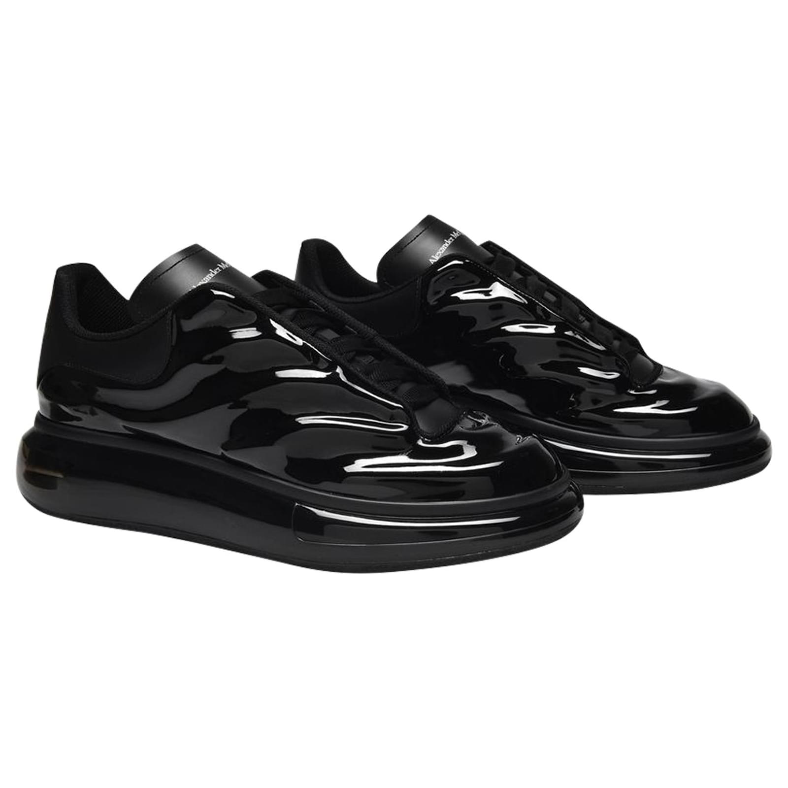 スニーカー ALEXANDER MCQUEEN OVERSIZED LEATHER SNEAKER McQueen Oversized Sneakers | Neiman Marcus