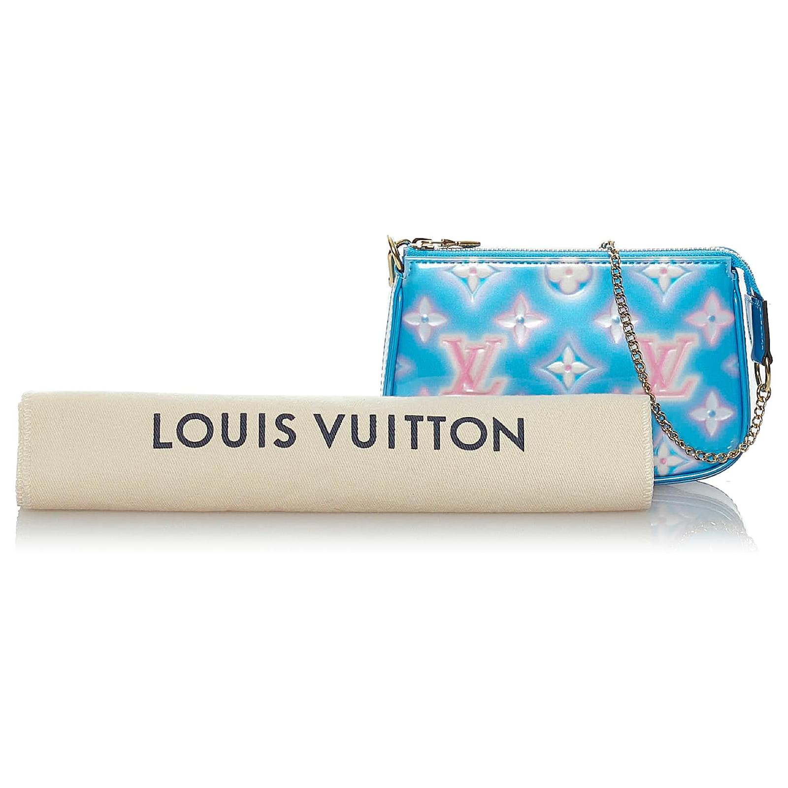 Louis Vuitton Blue Vernis Valentine Mini Pochette Accessories Multiple  colors Leather Patent leather Metal ref.588655 - Joli Closet