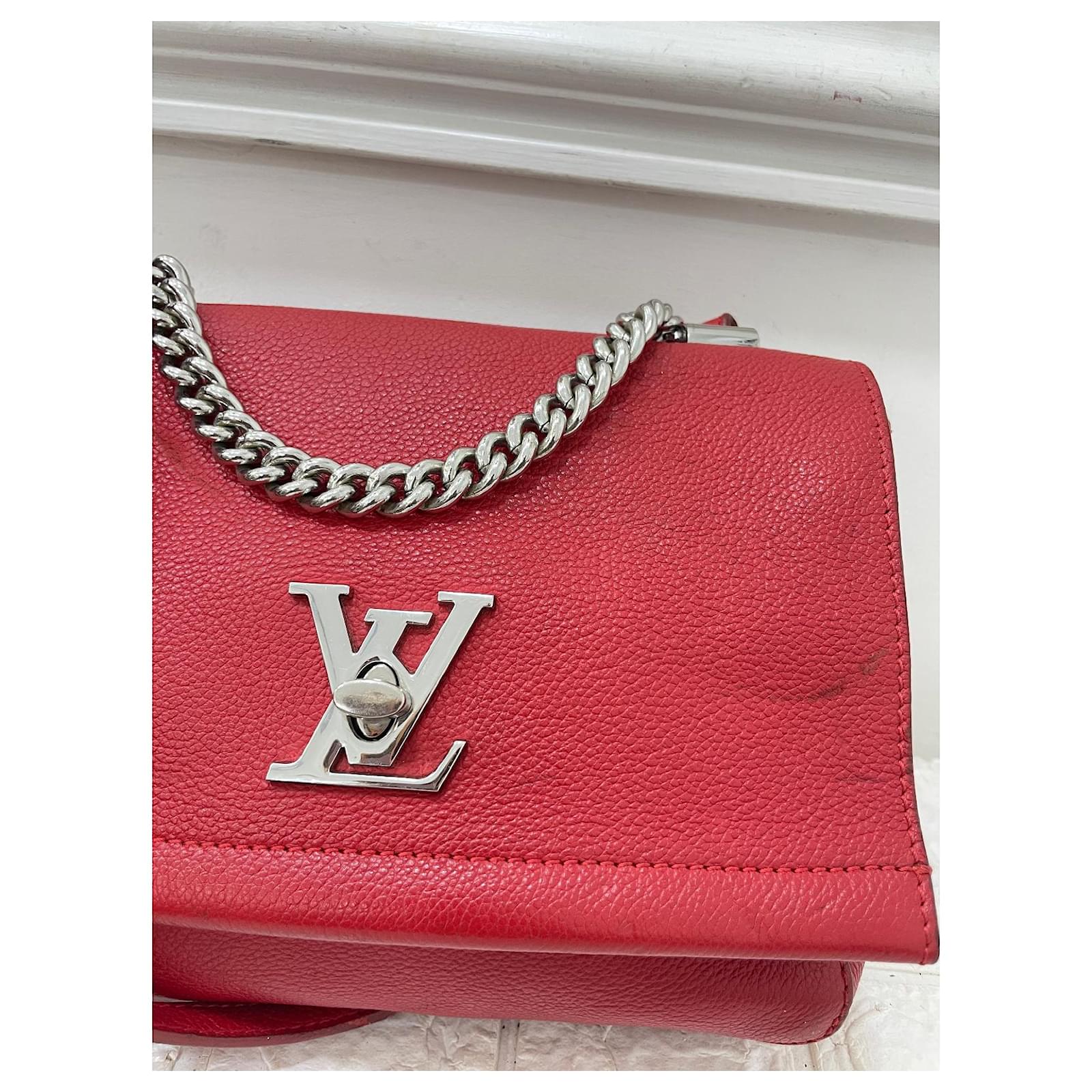 Louis Vuitton Lock Me Red Leather ref.590005 - Joli Closet