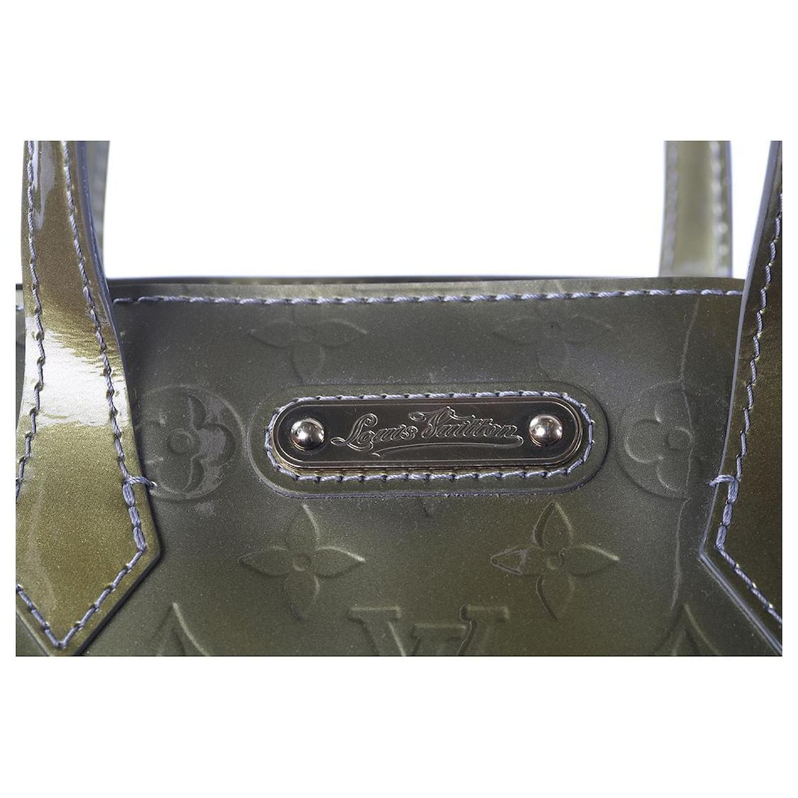 Louis Vuitton Olive Green Patent Leather Wilshire PM Bag ref.590565 - Joli  Closet