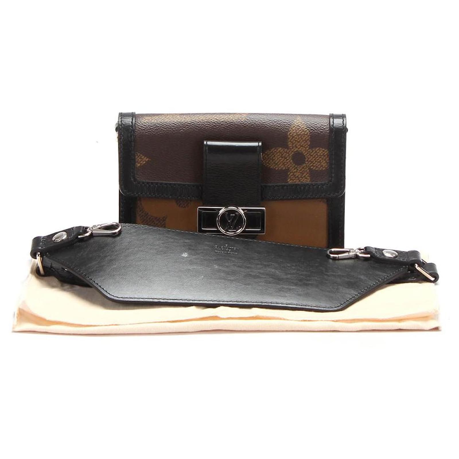 Louis Vuitton 2019 Monogram Giant Reverse Dauphine Bumbag Brown Cloth  ref.733414 - Joli Closet