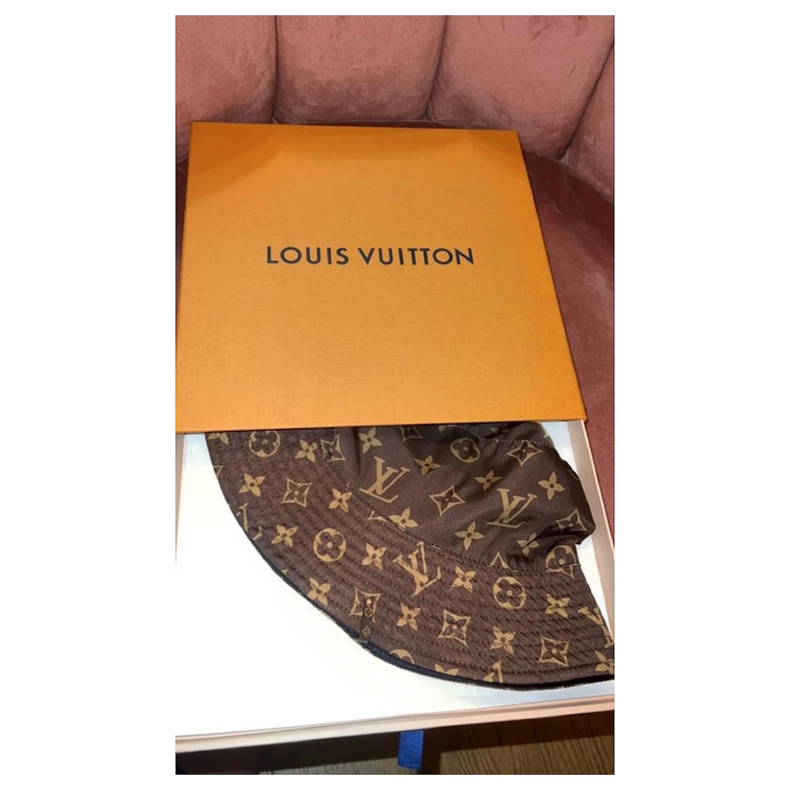 Nuevo Con Recibos Louis Vuitton Acuarela Monograma Cubo Sombrero Sz 60cm  Agotado