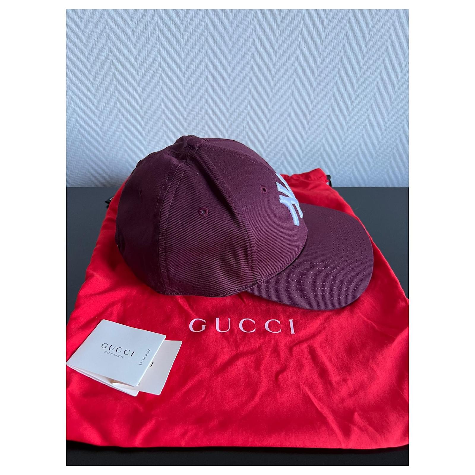 Gucci Hats Beanies Dark red Joli Closet