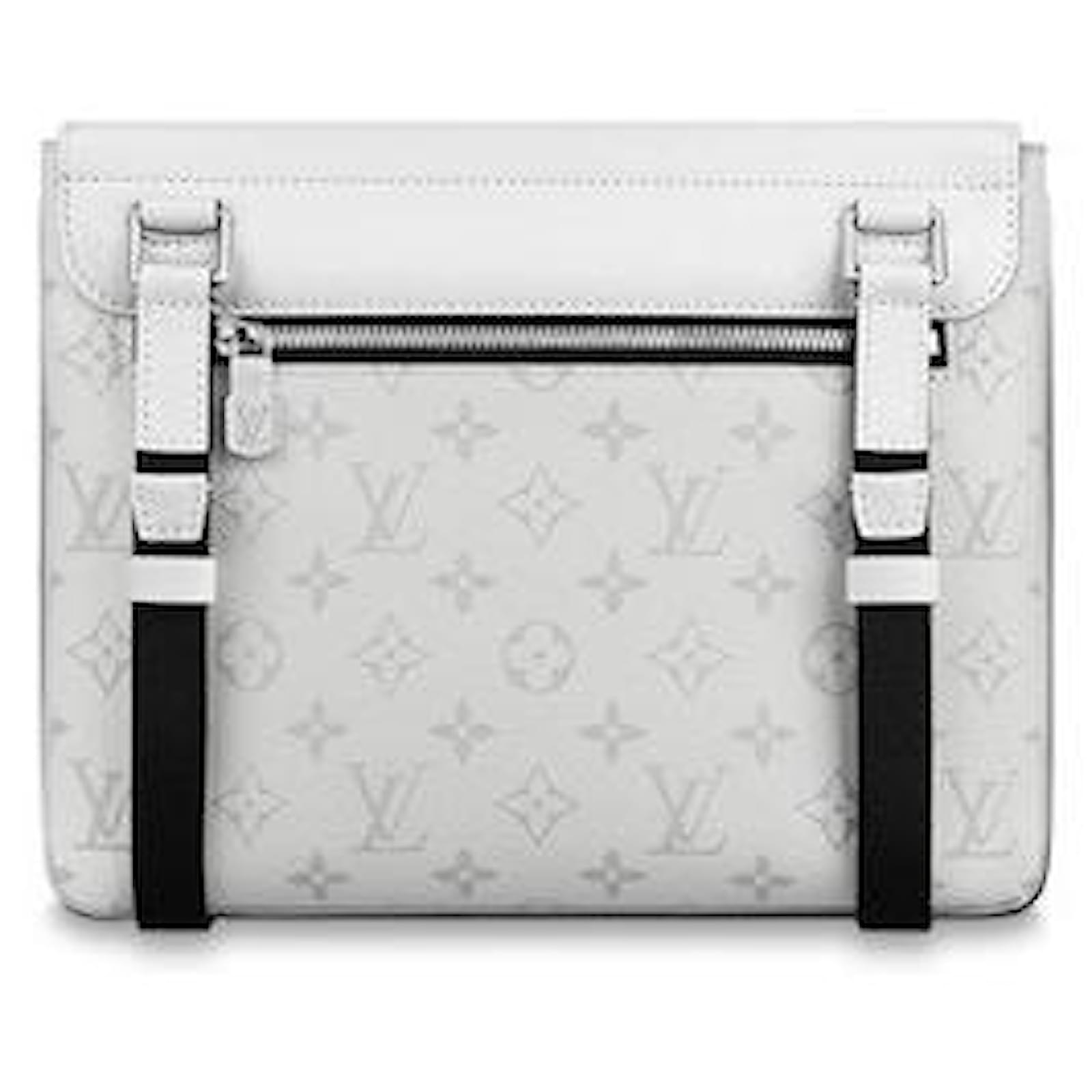 Louis Vuitton Passy White Leather ref.541928 - Joli Closet