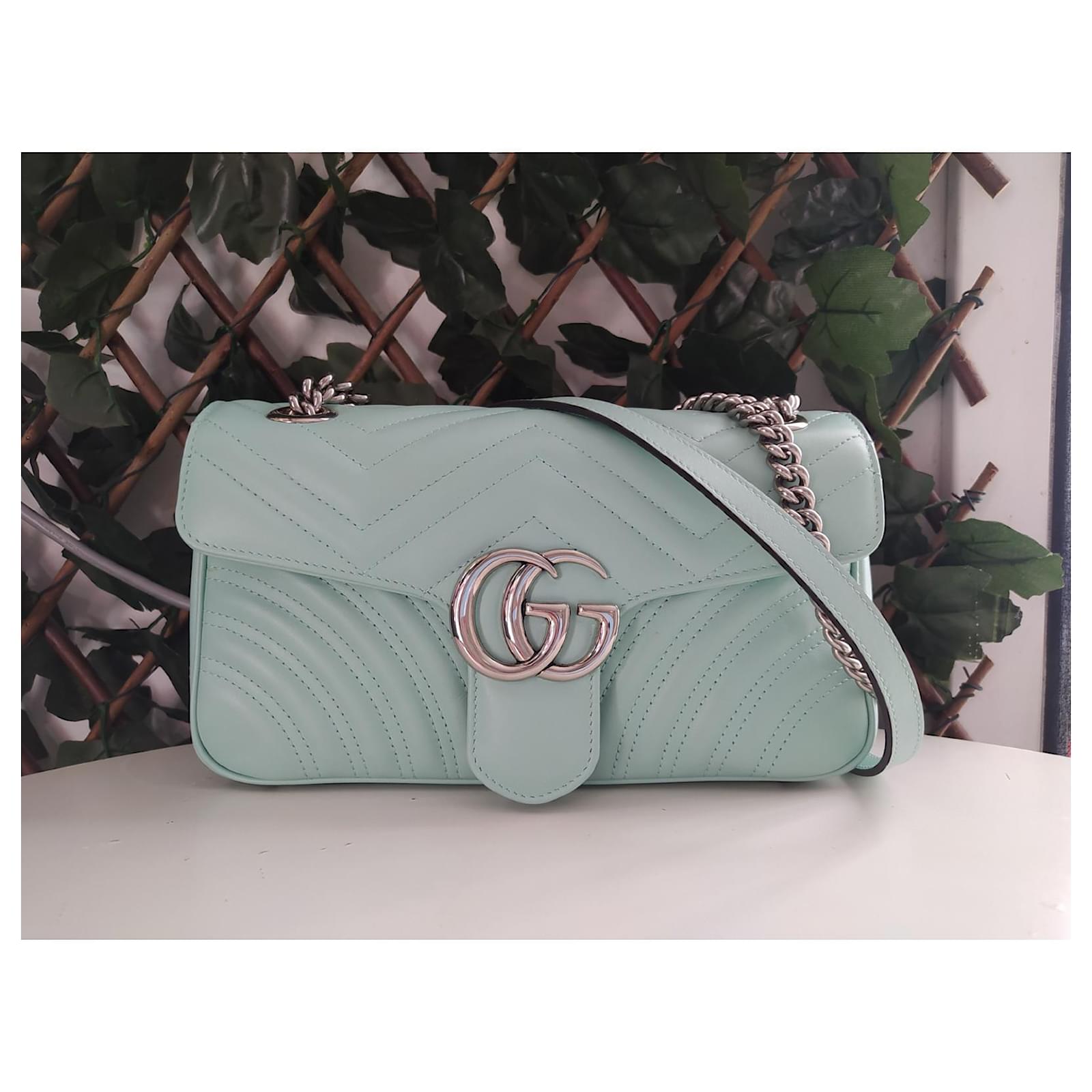 Gucci Small quilted GG Marmont shoulder bag Light green Leather