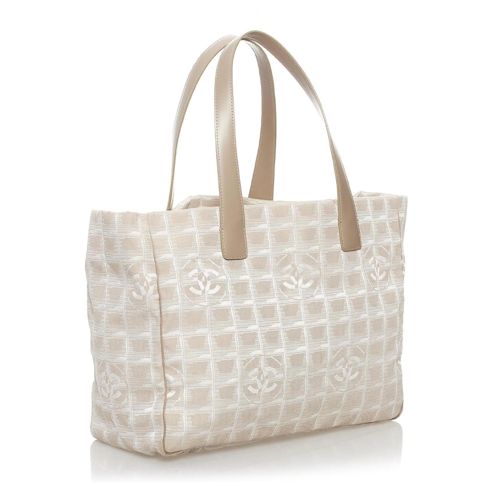 Pre-owned Chanel Travel Line Tote – Sabrina's Closet