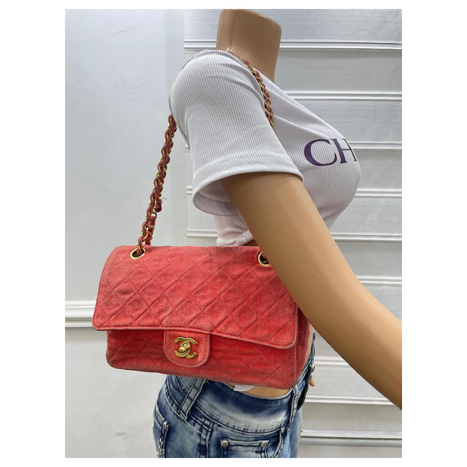 Chanel Vintage Denim Timeless bag Red Gold hardware ref.591537 - Joli Closet