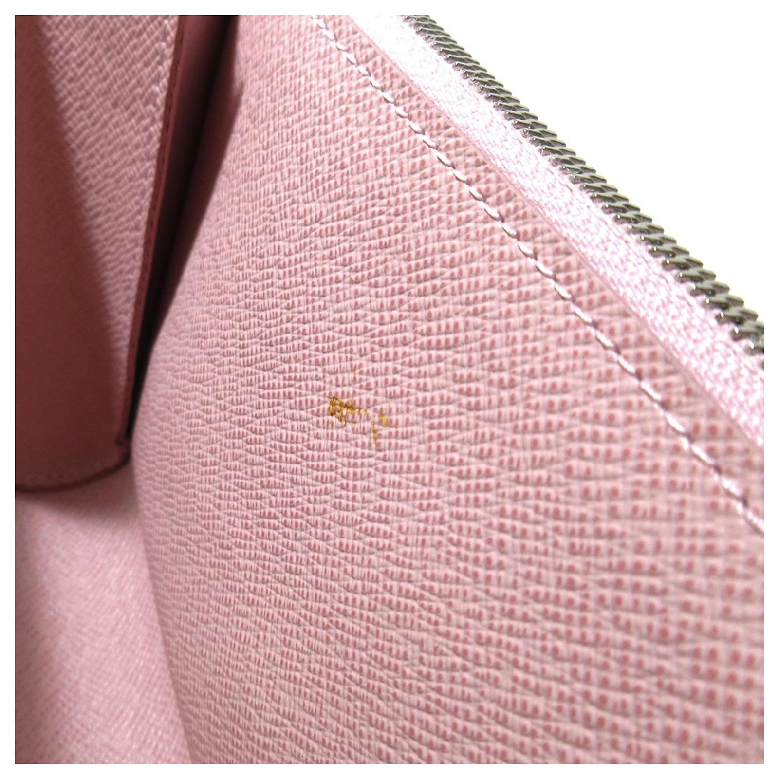 Louis Vuitton Pink Epi Mechanical Flowers Twist MM Multiple colors Leather  Metal ref.592212 - Joli Closet