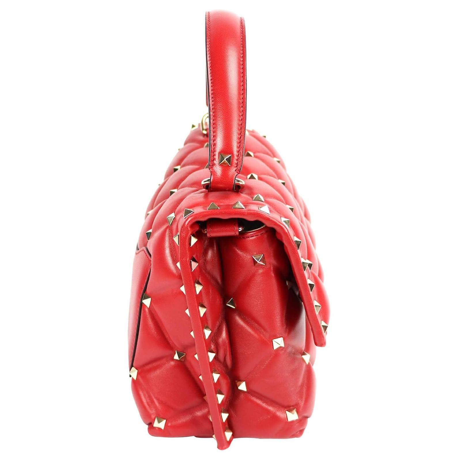 Valentino Garavani Valentino CandyStud Cuir matelassé rouge ref