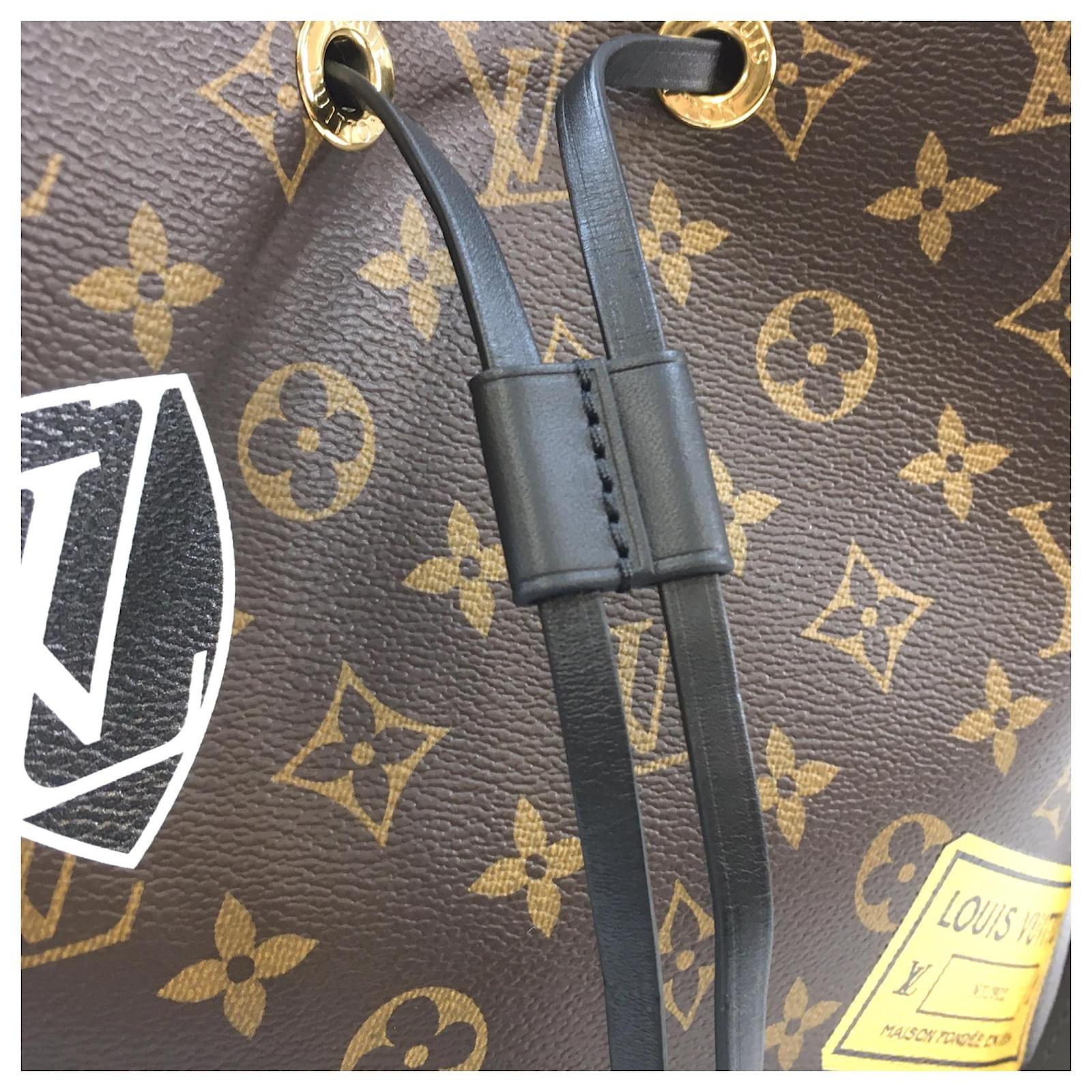 Néonoé Louis Vuitton Neo Noe World Tour Tote Black Leather Monogram Canvas  Brown ref.593888 - Joli Closet