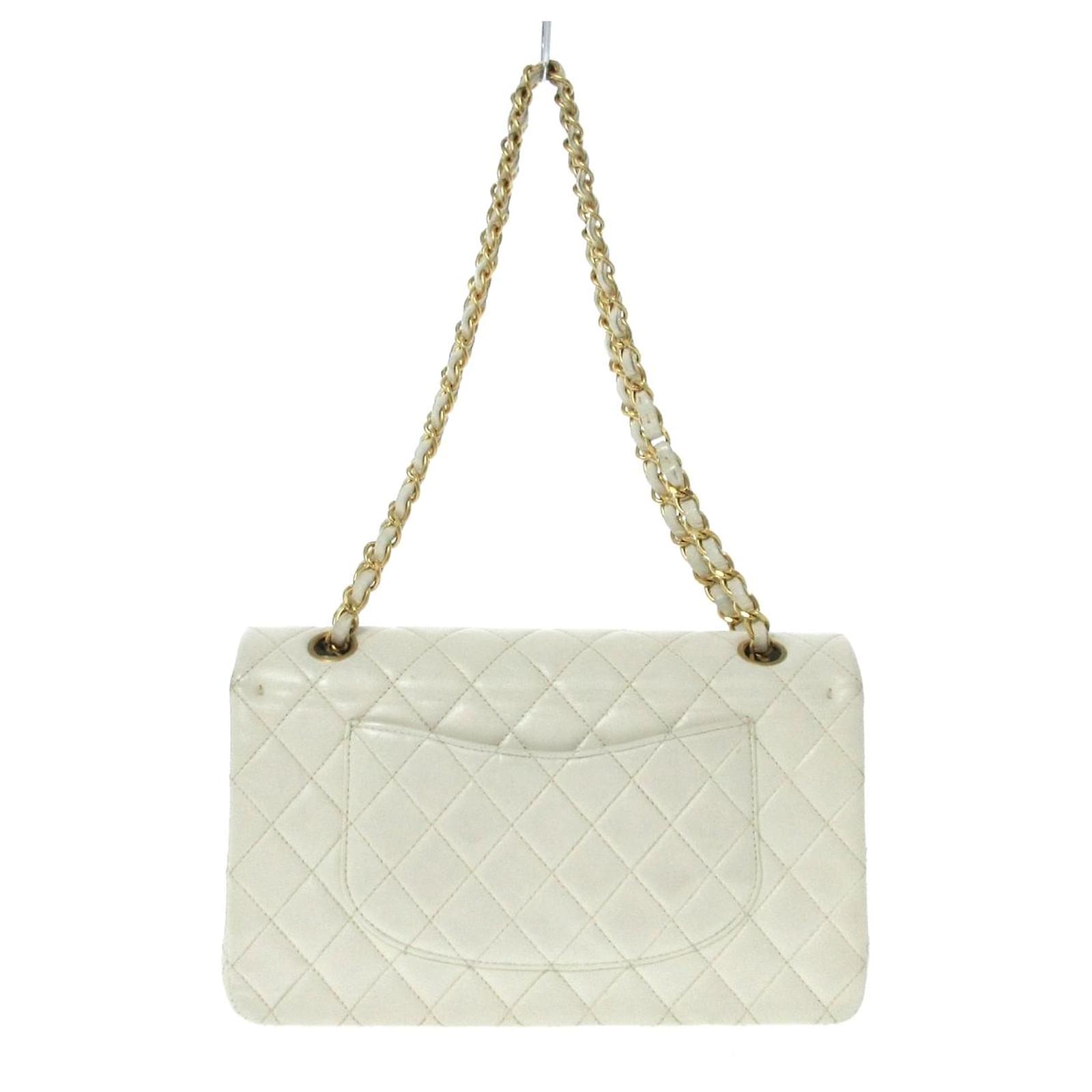 Chanel Timeless White Leather ref.594351 - Joli Closet