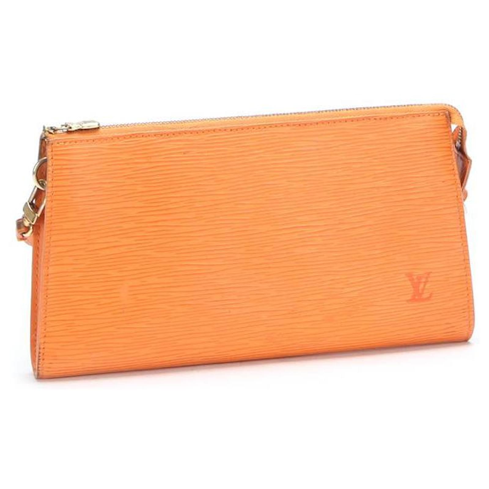 Louis Vuitton Epi Pochette Accessoires Orange Leather ref.595343 - Joli  Closet