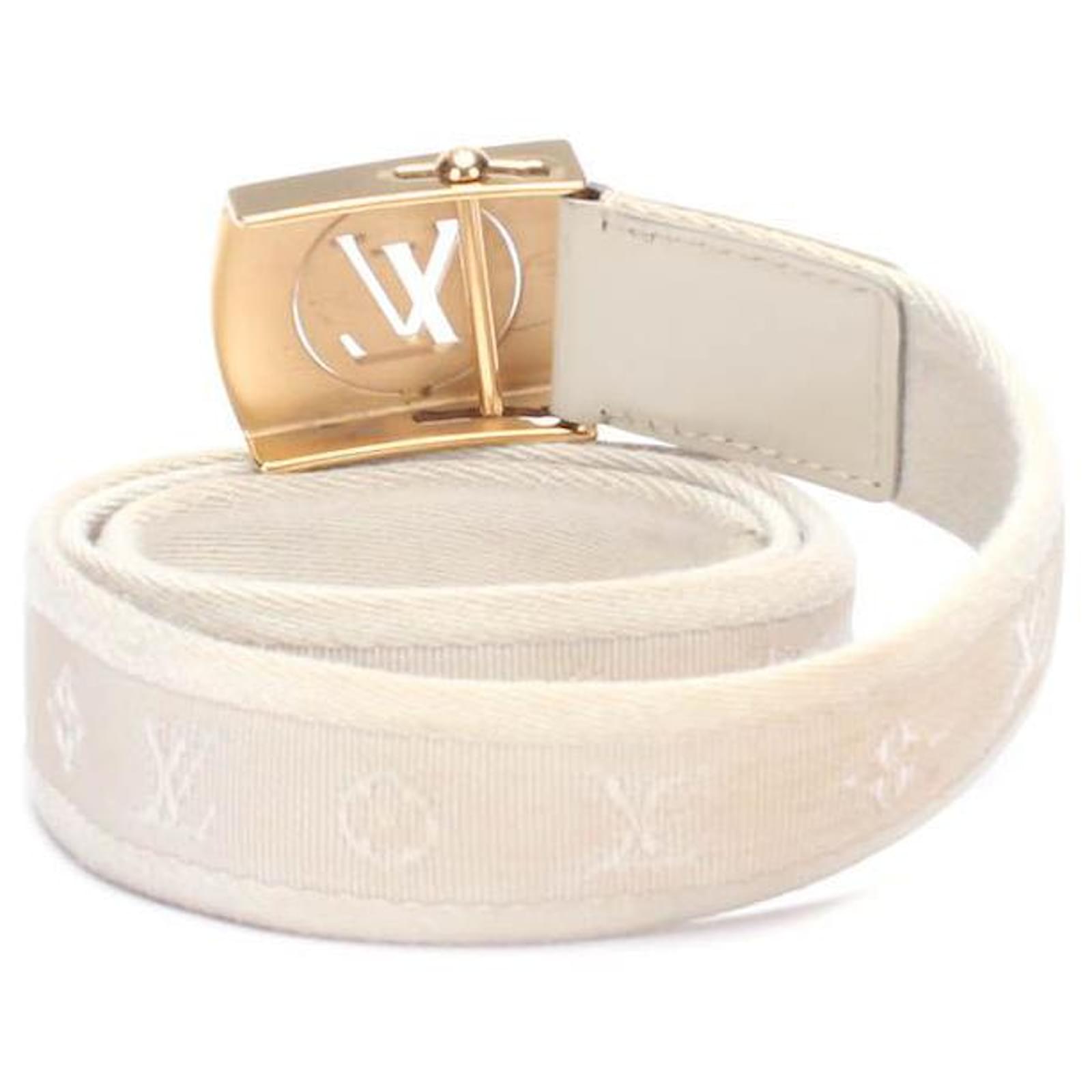 Louis Vuitton Monogram LV Cut Belt White Cloth ref.595439 - Joli Closet