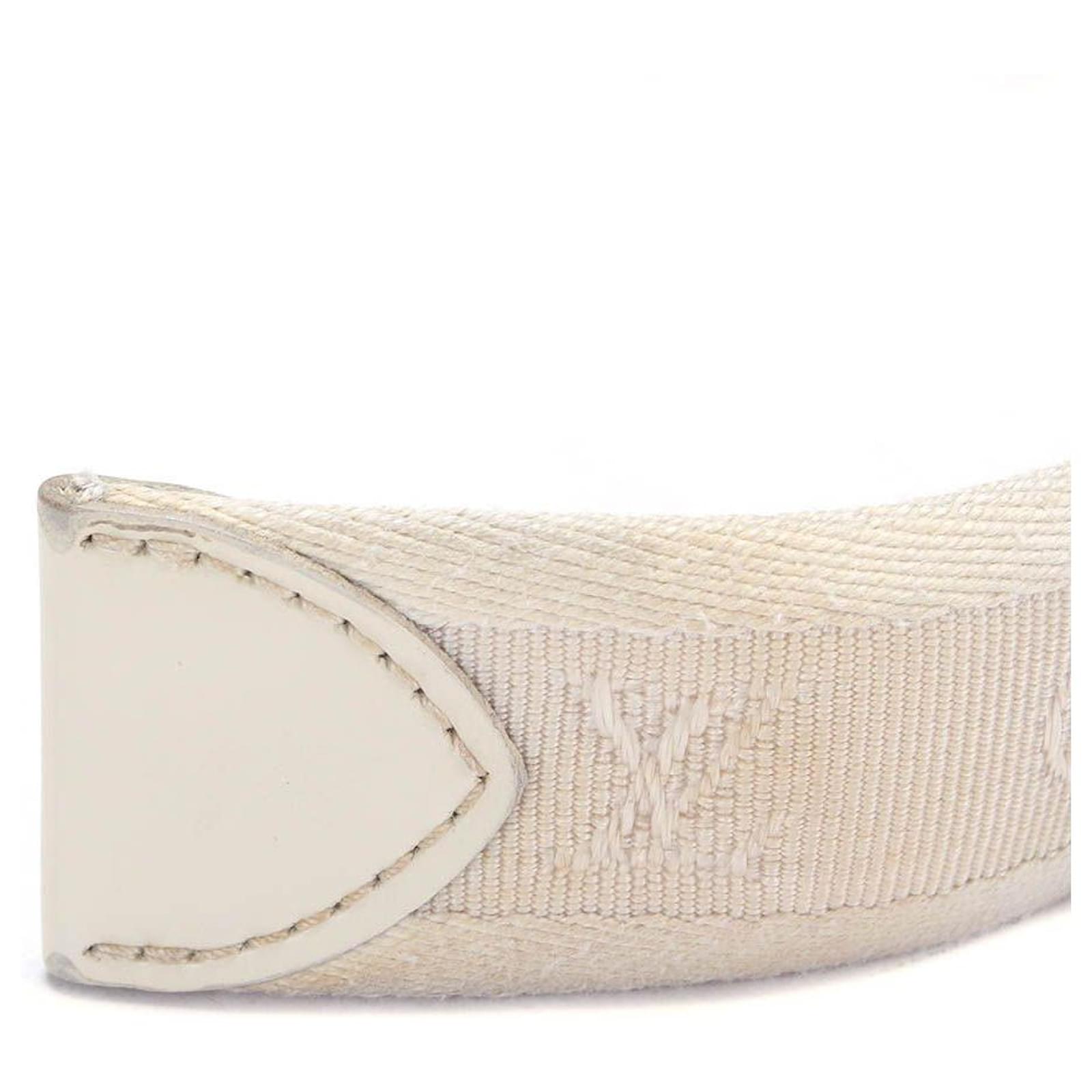 Louis Vuitton Monogram LV Cut Belt White Cloth ref.595439 - Joli Closet