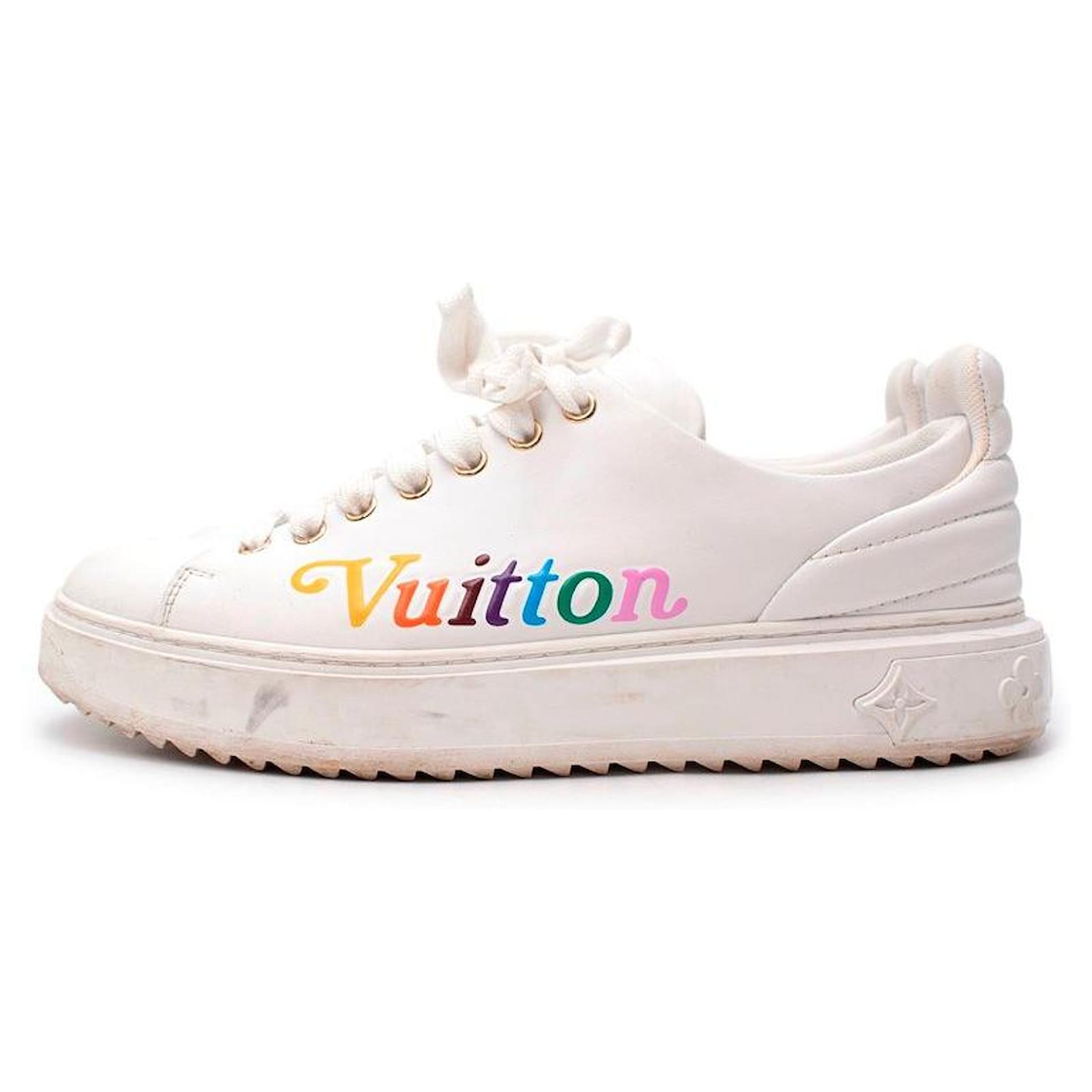 Louis Vuitton - Authenticated Time Out Trainer - Leather White Plain For Woman, Very Good condition
