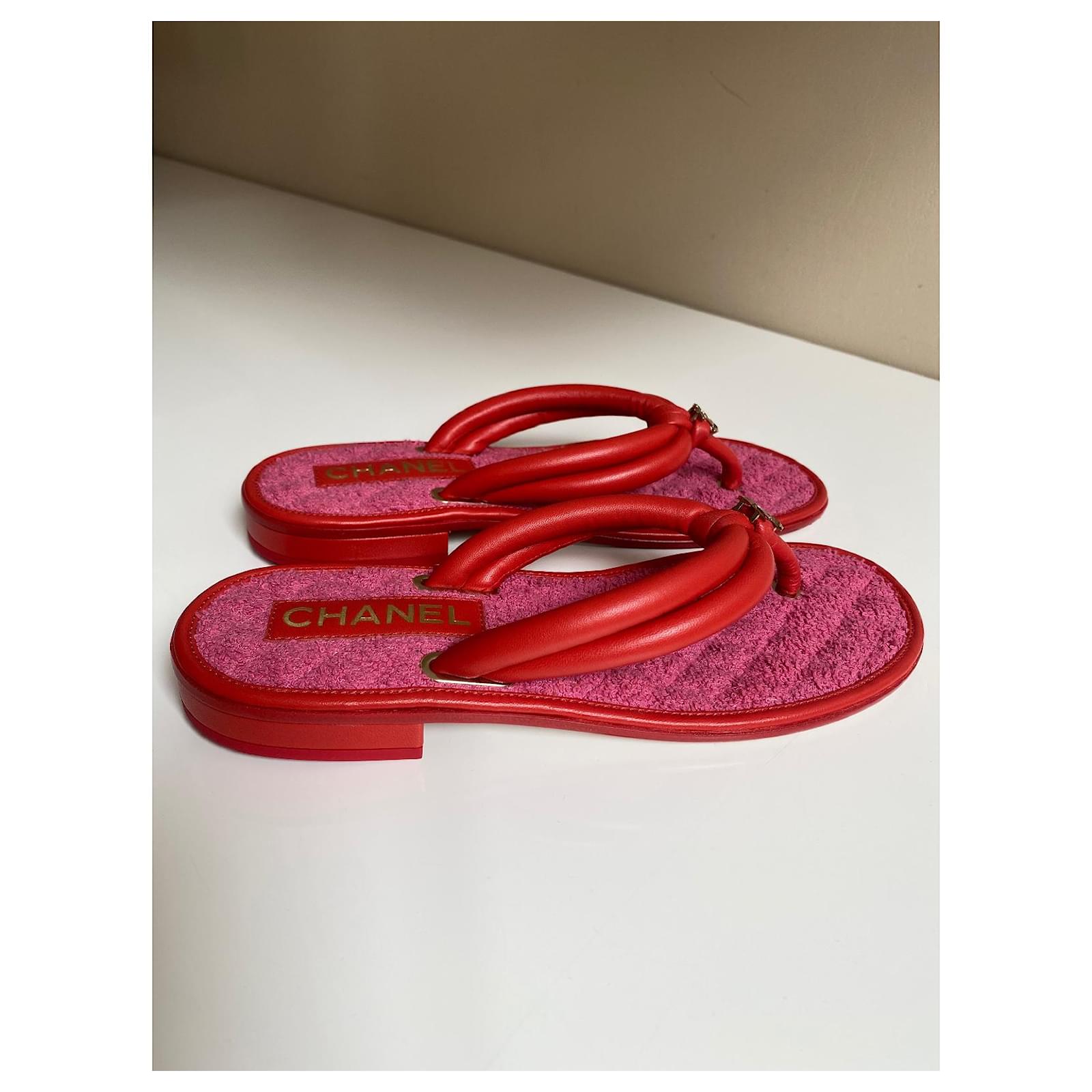 Sandals Chanel Size 37.5 FR
