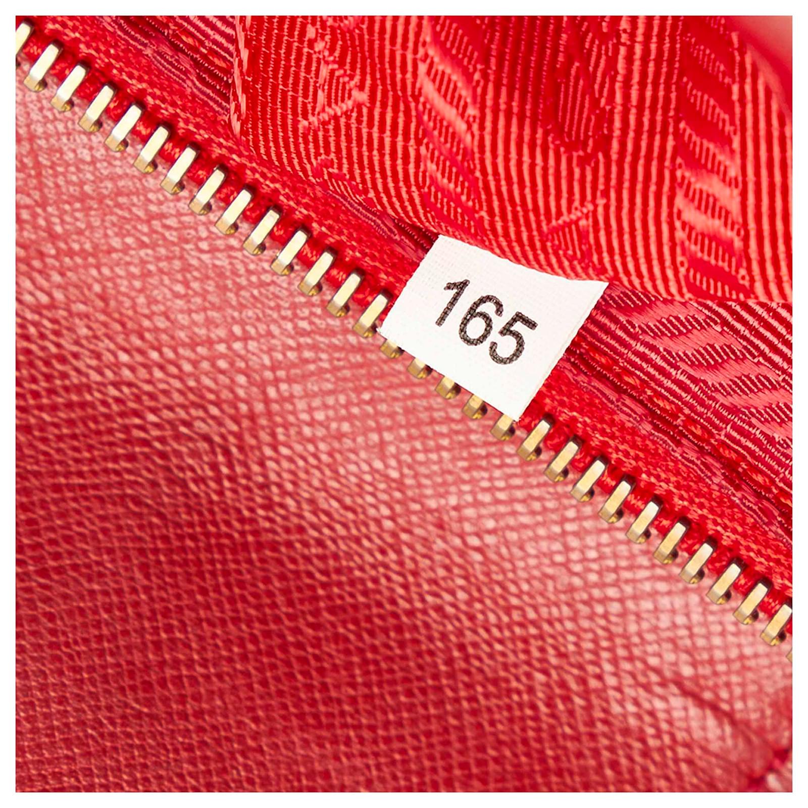 Prada Red Tessuto Crossbody Bag Leather Pony-style calfskin Nylon Cloth  ref.597713 - Joli Closet