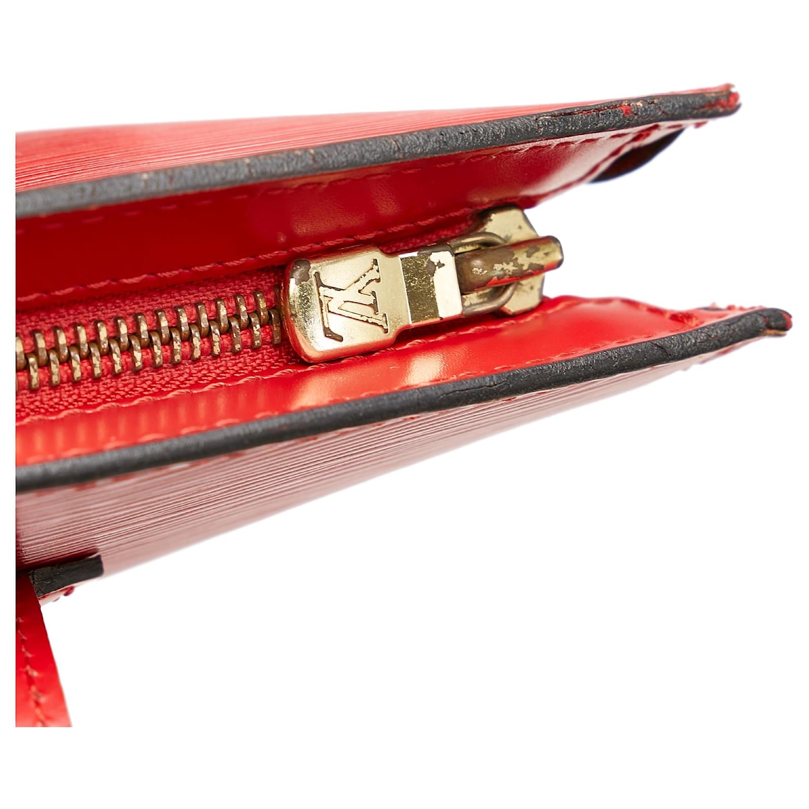 Louis Vuitton Red Epi Saint Jacques PM Long Strap Leather ref.597798 - Joli  Closet