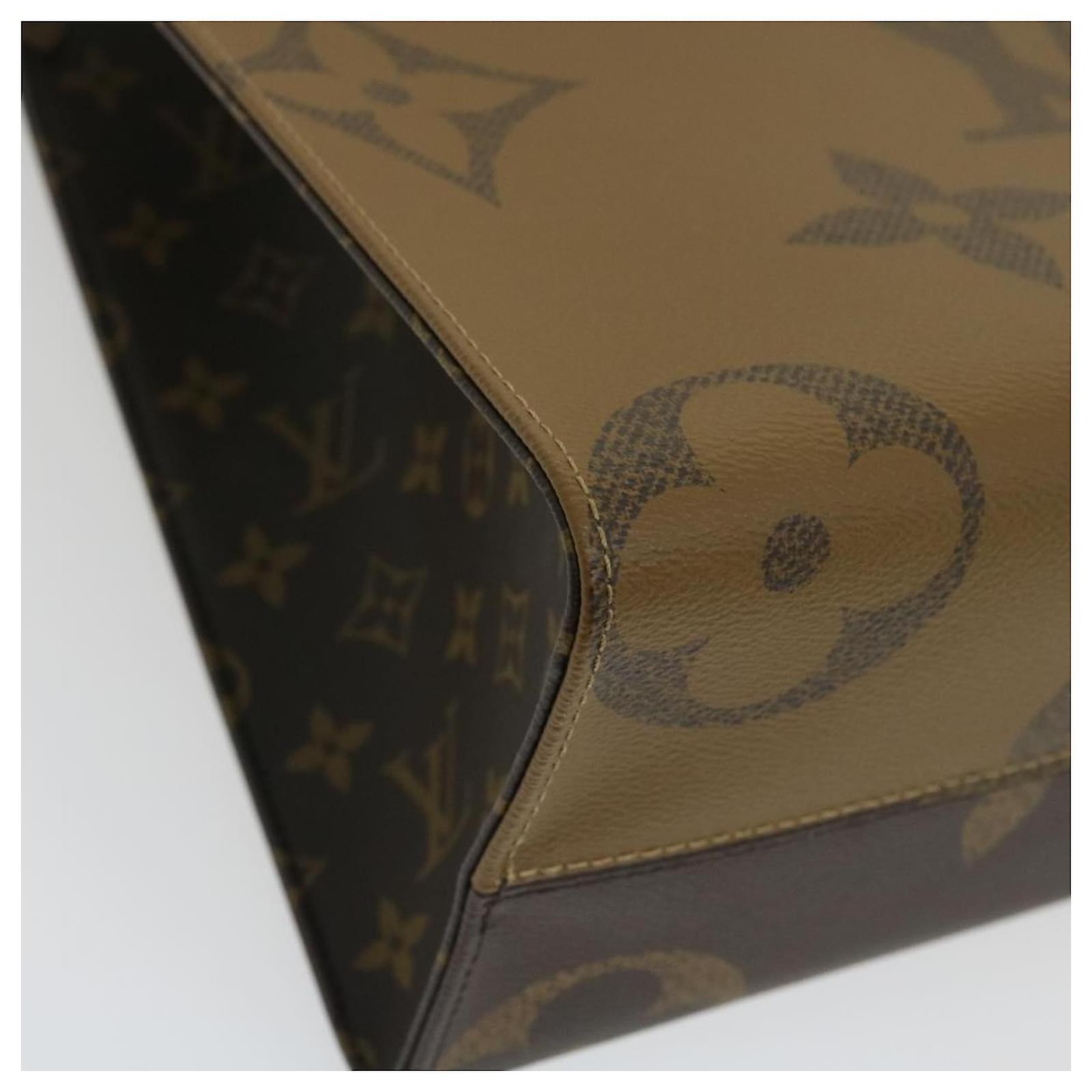 LOUIS VUITTON Monogram Reverse Giant On The Go MM Tote Bag M45321 LV Auth  lt498a Cloth ref.598303 - Joli Closet