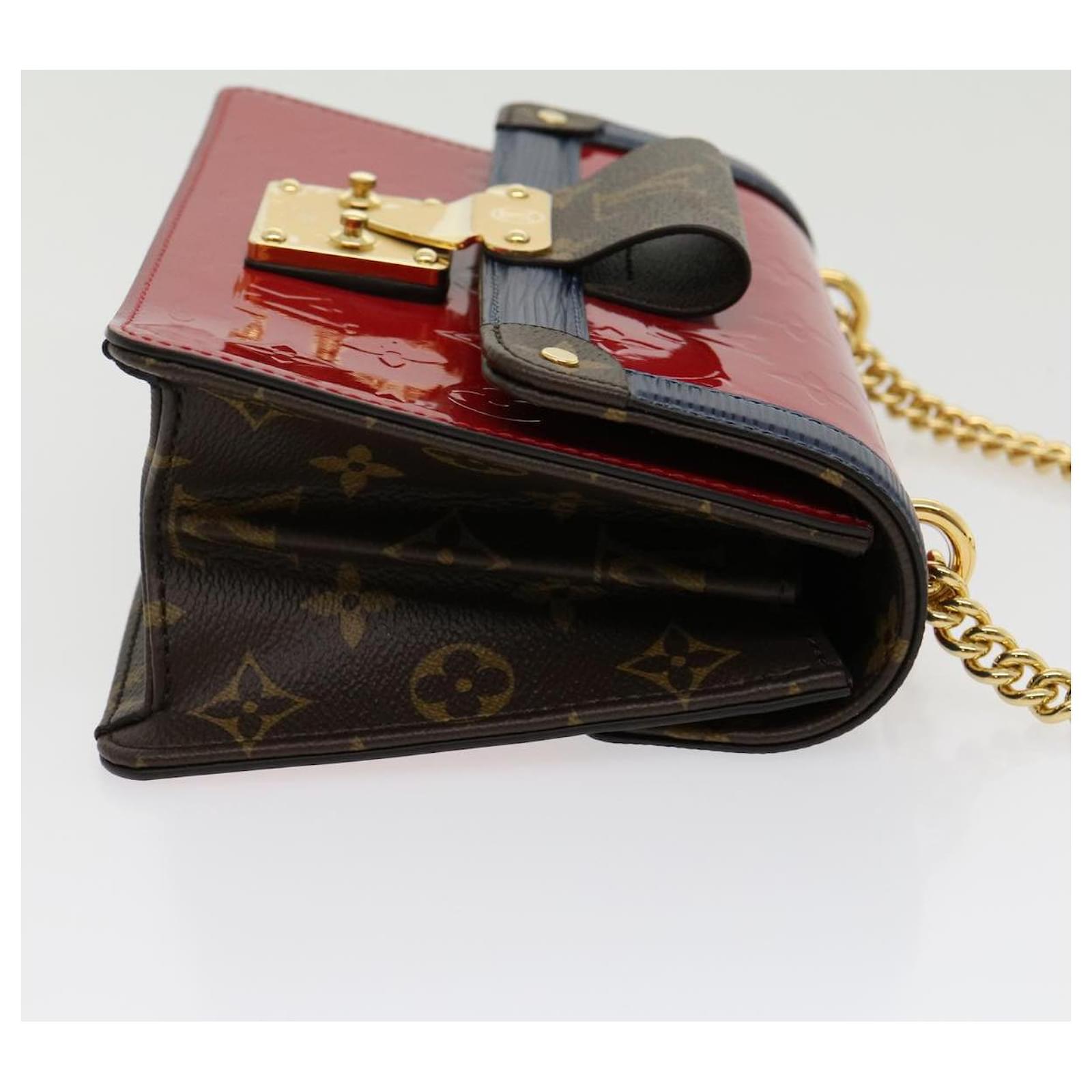 LOUIS VUITTON Vernis Wynwood Shoulder Bag Red scarlet M90517 LV Auth lt554a  Patent leather ref.600684 - Joli Closet