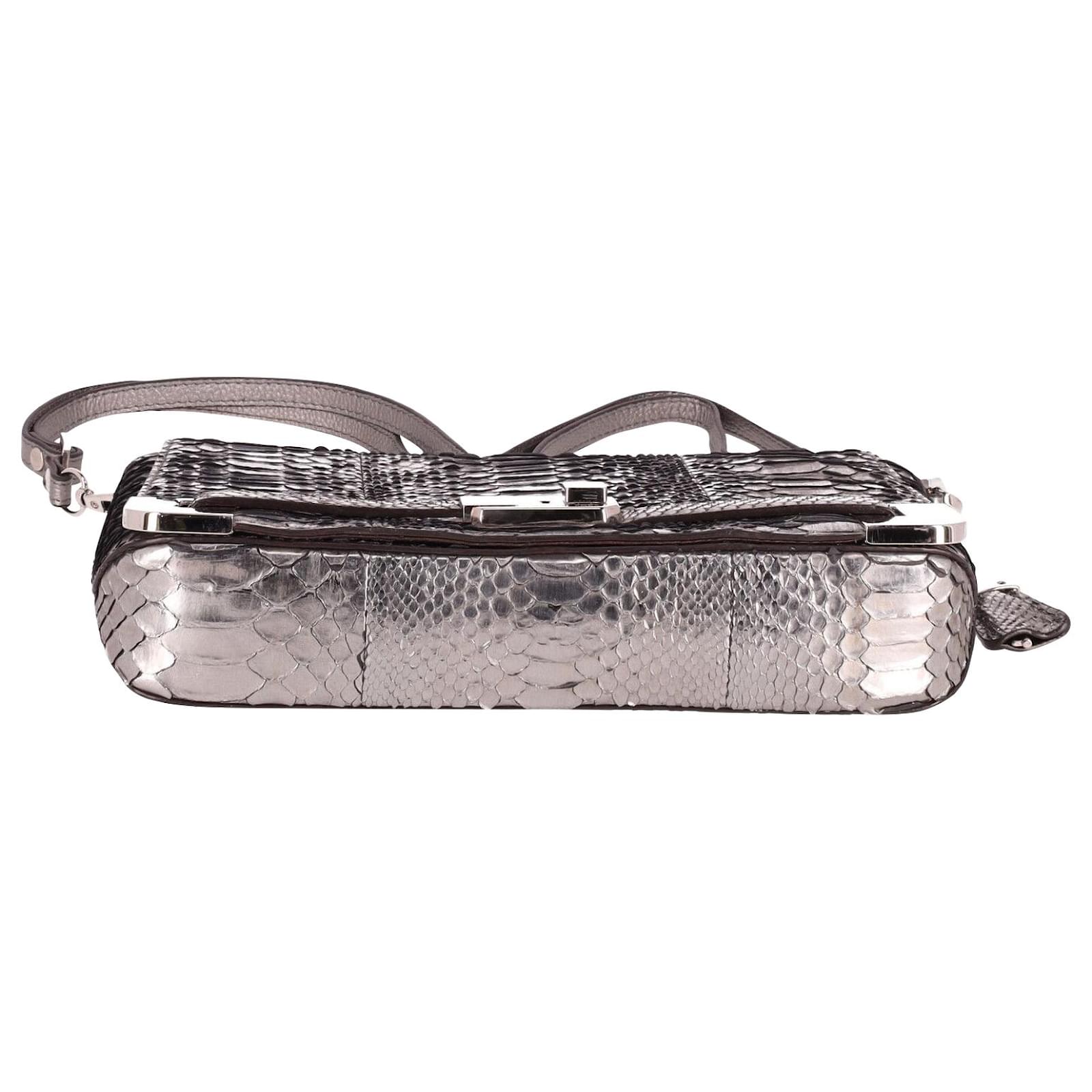 Michael Kors | Bags | Michael Kors Silver Metallic Crossbody Chain Bag Purse  W Silver Hardware Read | Poshmark