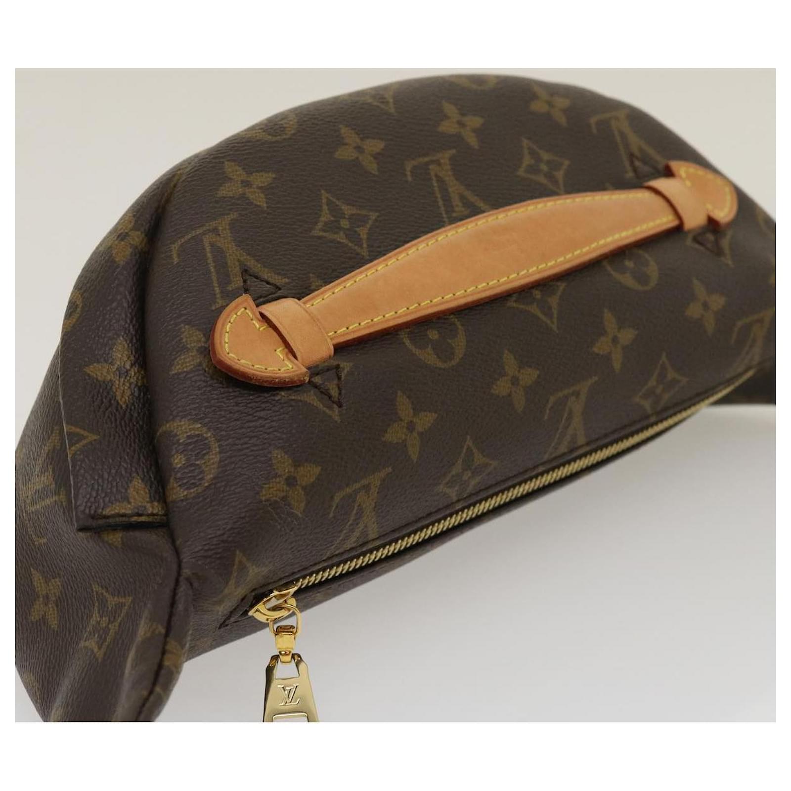 LOUIS VUITTON Monogram Bum Bag Shoulder Bag M43644 LV Auth bs1435a Cloth  ref.602743 - Joli Closet