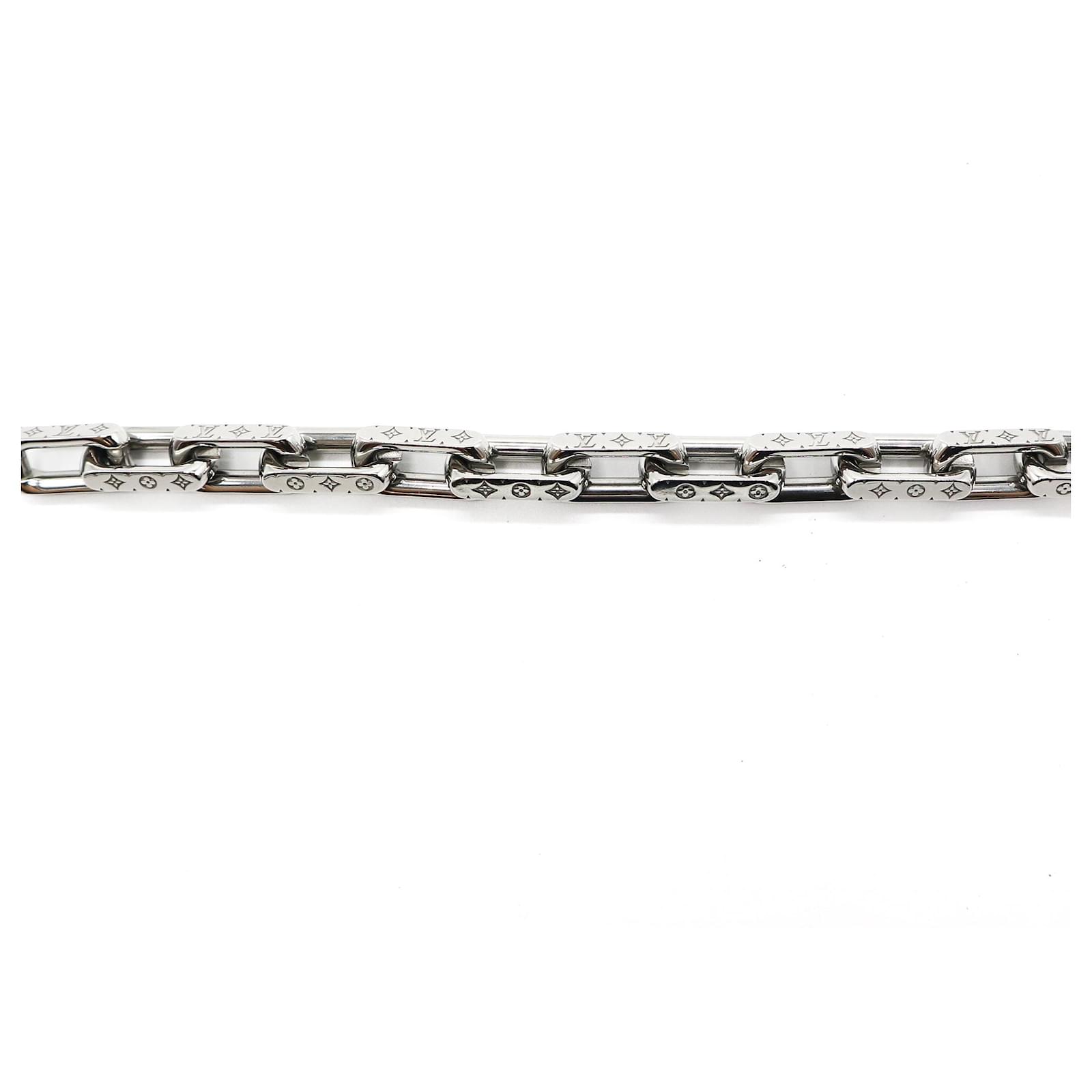Louis Vuitton Silver Monogram Engraved Chain Bracelet Size M Silvery Metal  ref.603239 - Joli Closet