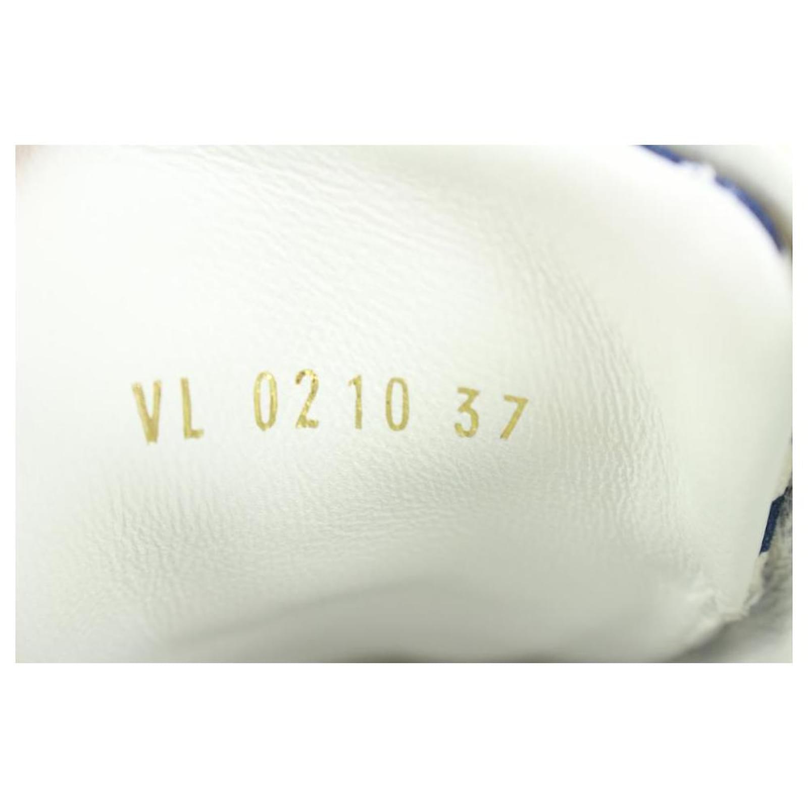 Louis Vuitton Women's Size 37 White Navy Monogram Escale Stellar