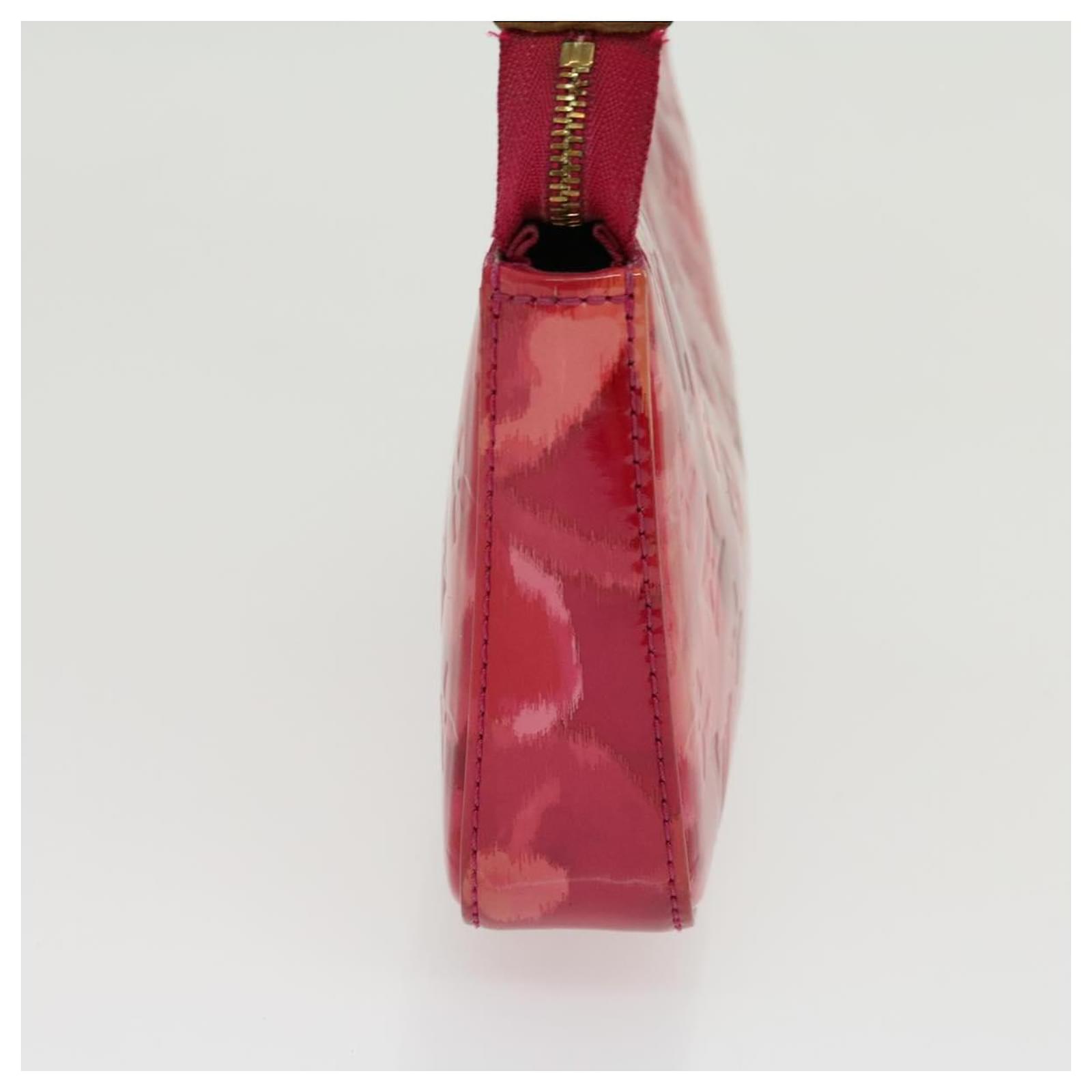 LOUIS VUITTON Vernis Ikat Pochette Accessoires Pouch Red Pink M90042 Auth  rh254 Patent leather ref.647133 - Joli Closet