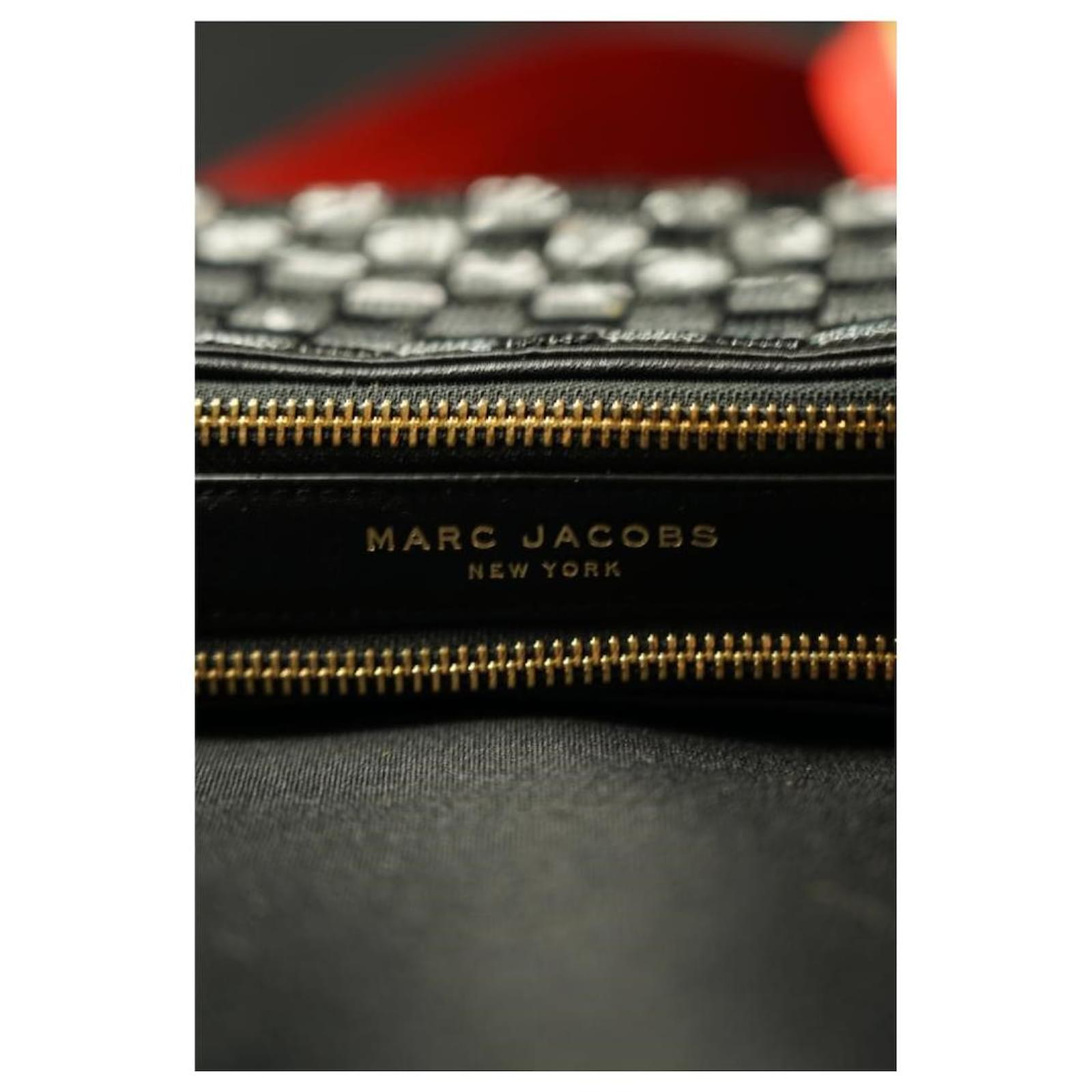Marc Jacobs Snapshot Black Leather Camera Bag In Black/chianti