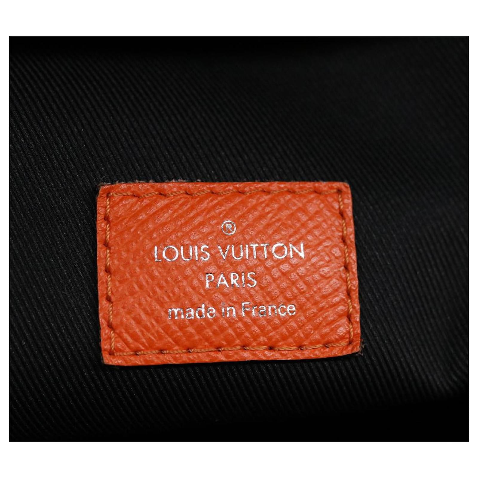 LOUIS VUITTON Taigalama Discovery Backpack Orange M30410 LV Auth 30190a  Cloth ref.606271 - Joli Closet