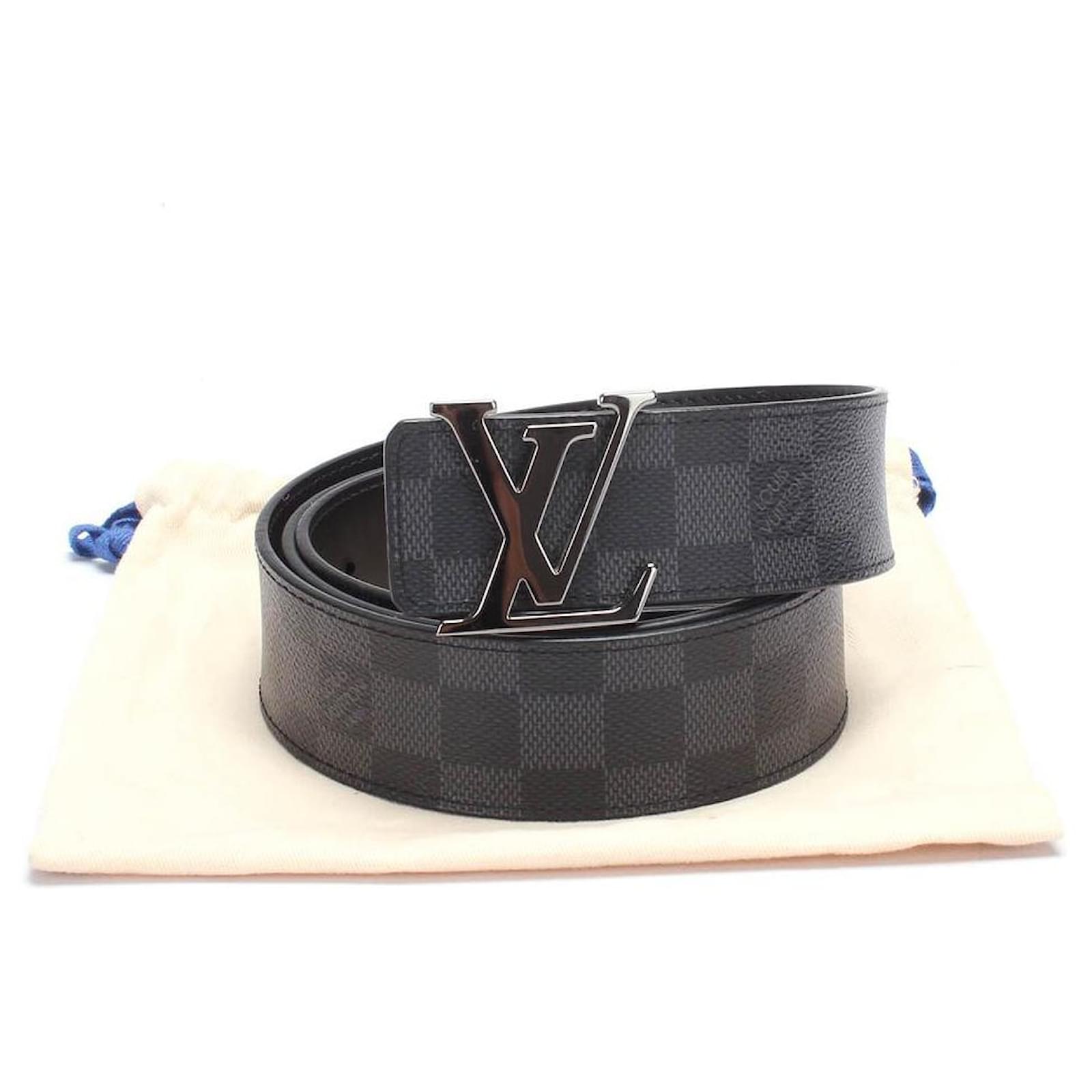 Louis Vuitton ceinture LV initial Black Cloth ref.996852 - Joli Closet