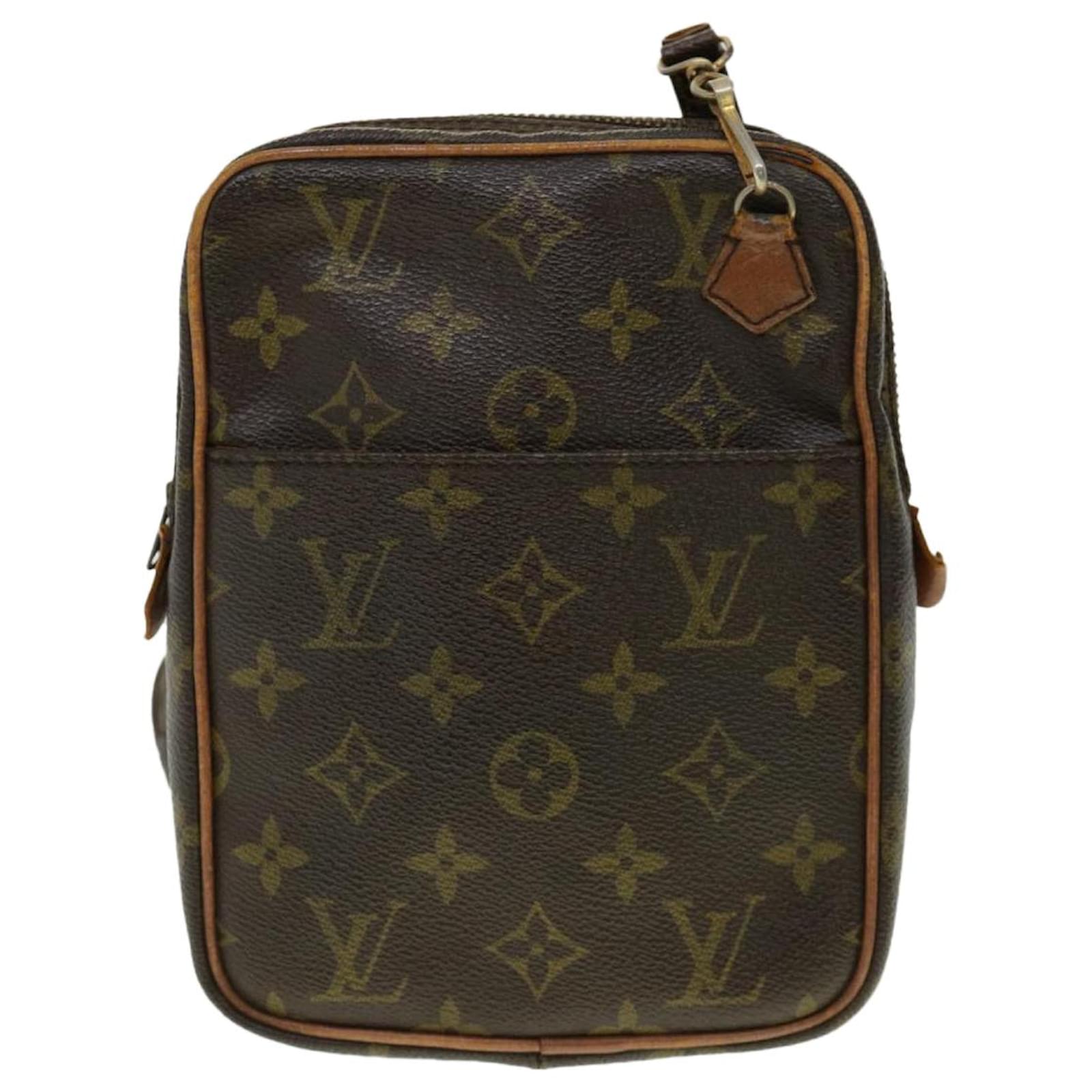 LOUIS VUITTON Monogram Danube 15 1291567