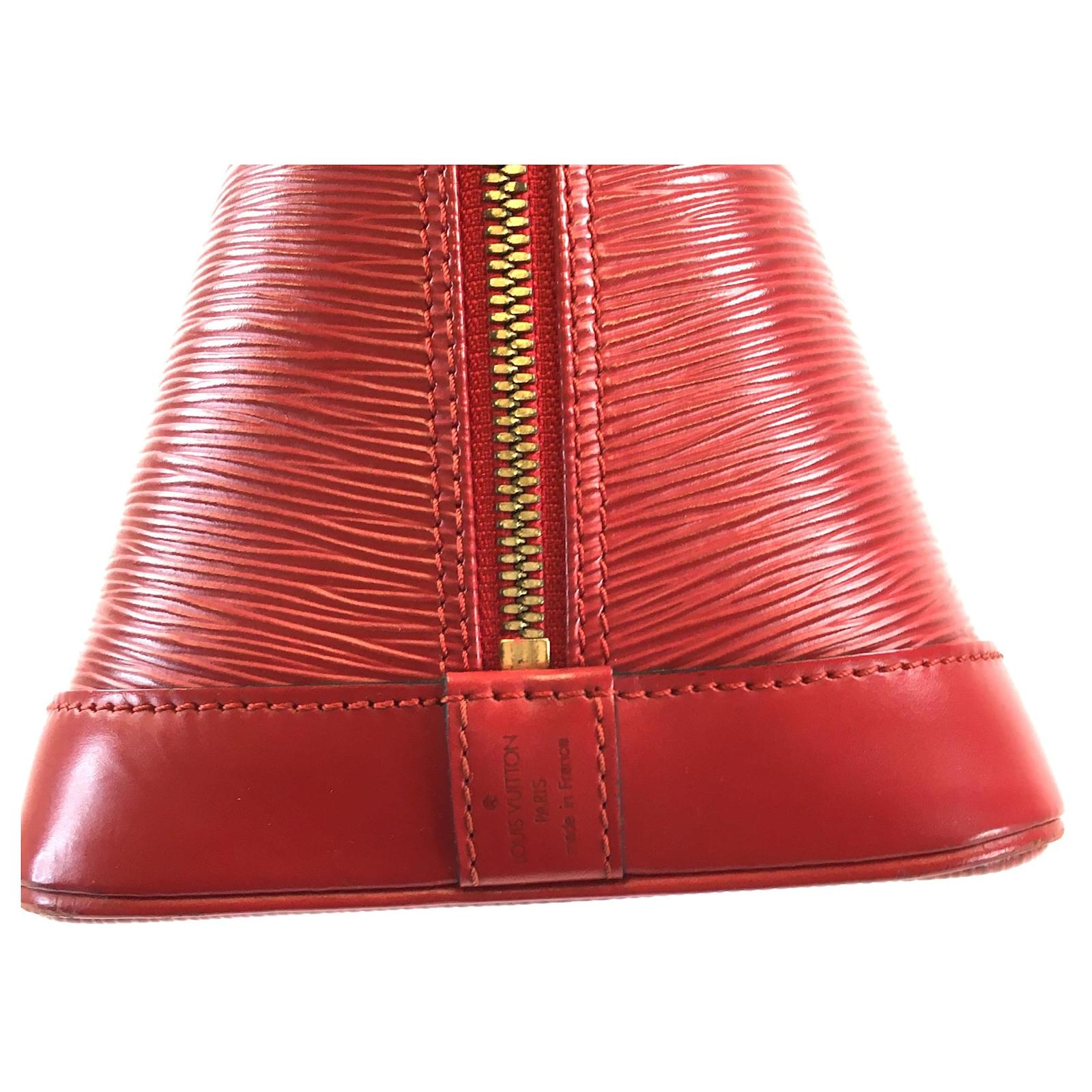 Louis Vuitton Alma PM Red Epi Leather ref.612463 - Joli Closet