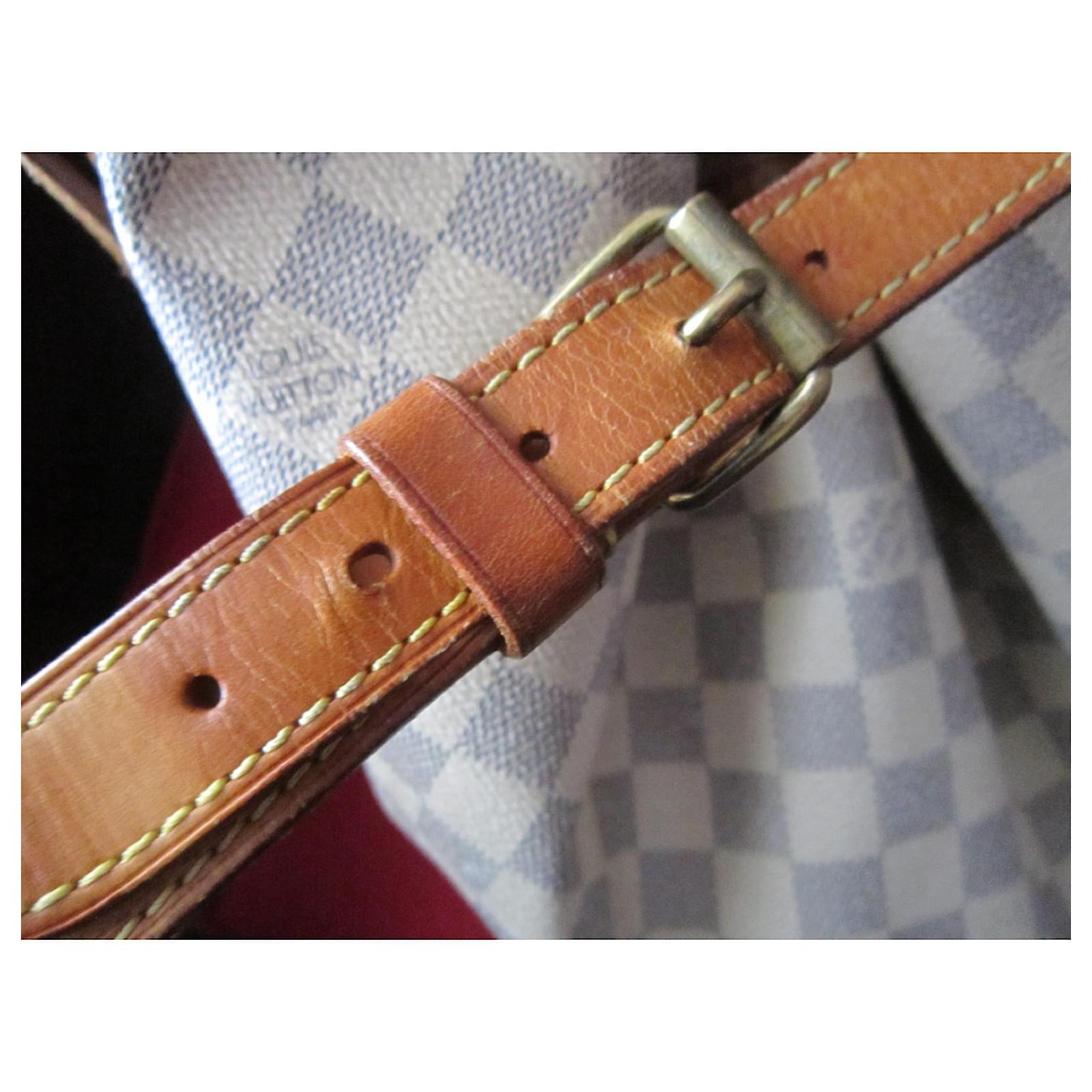 Louis Vuitton Handbags Multiple colors Leather Cloth ref.613607 - Joli  Closet