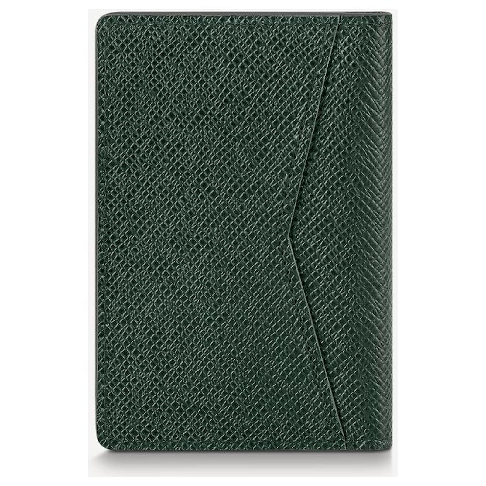 Louis Vuitton LV pocket organizer leather green ref.615471 - Joli