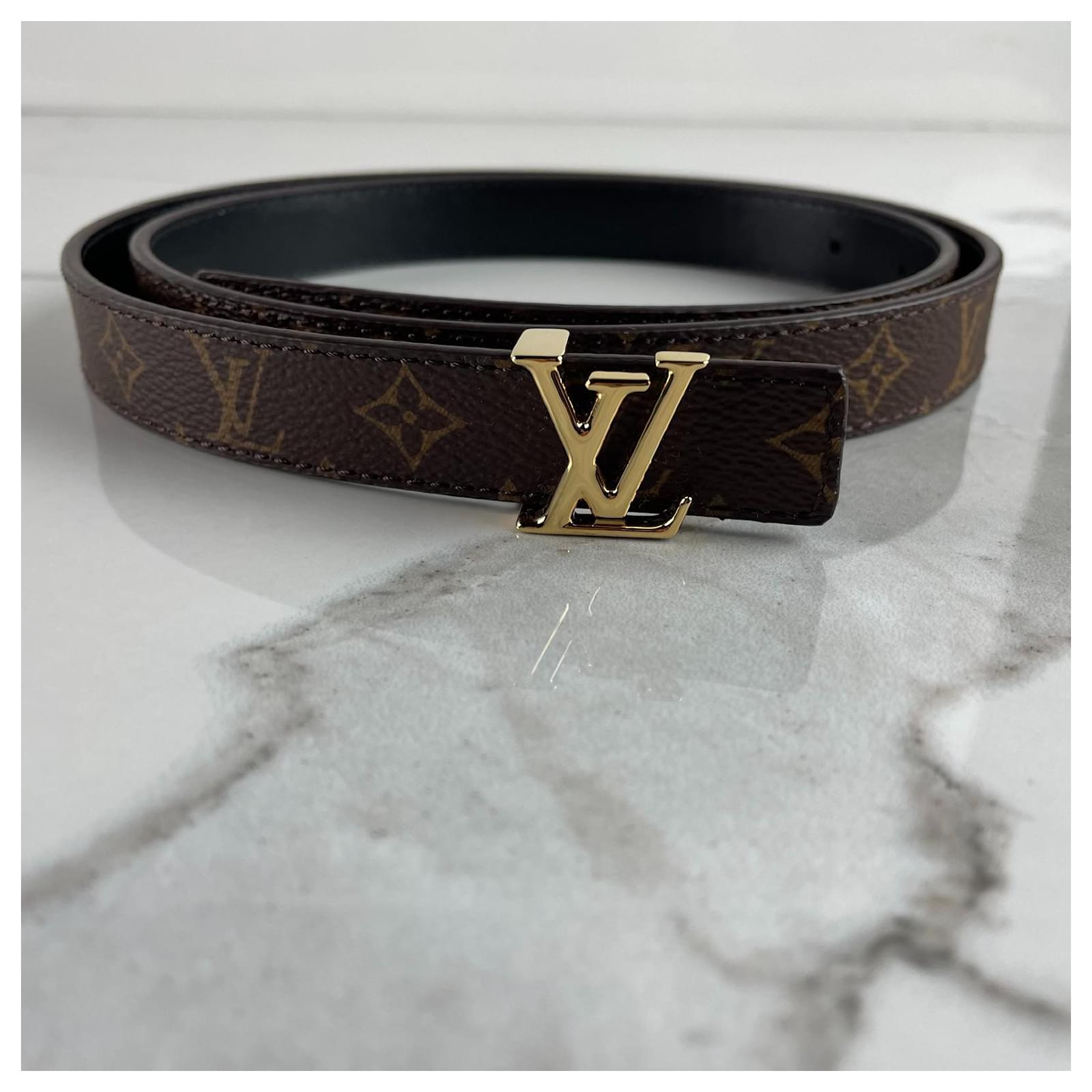 Louis Vuitton LV Iconic 20mm Reversible Belt Brown + Calf Leather. Size 65 cm