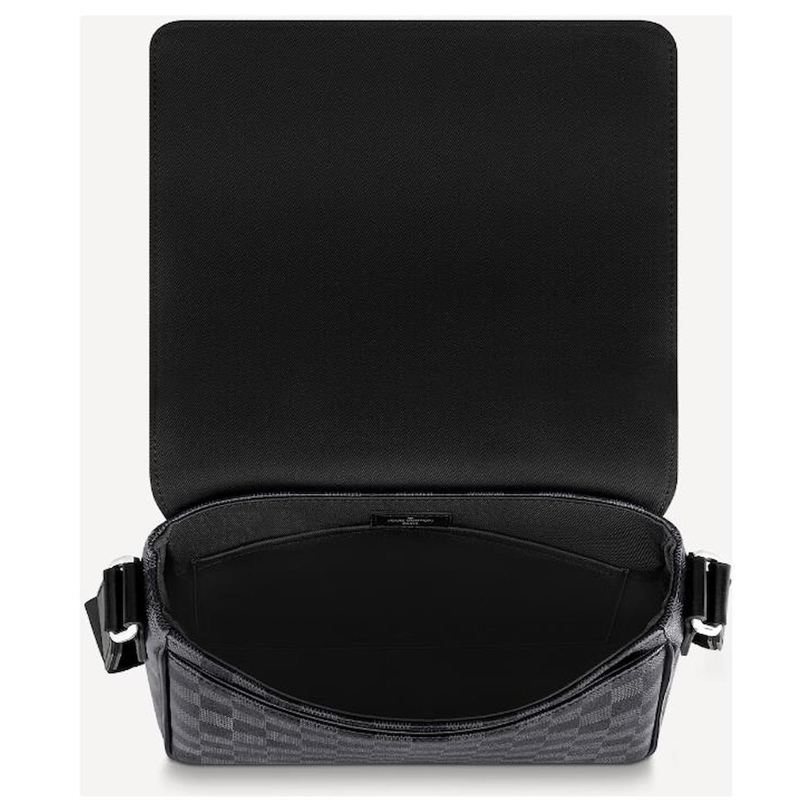 Bags Briefcases Louis Vuitton LV District PM New Model