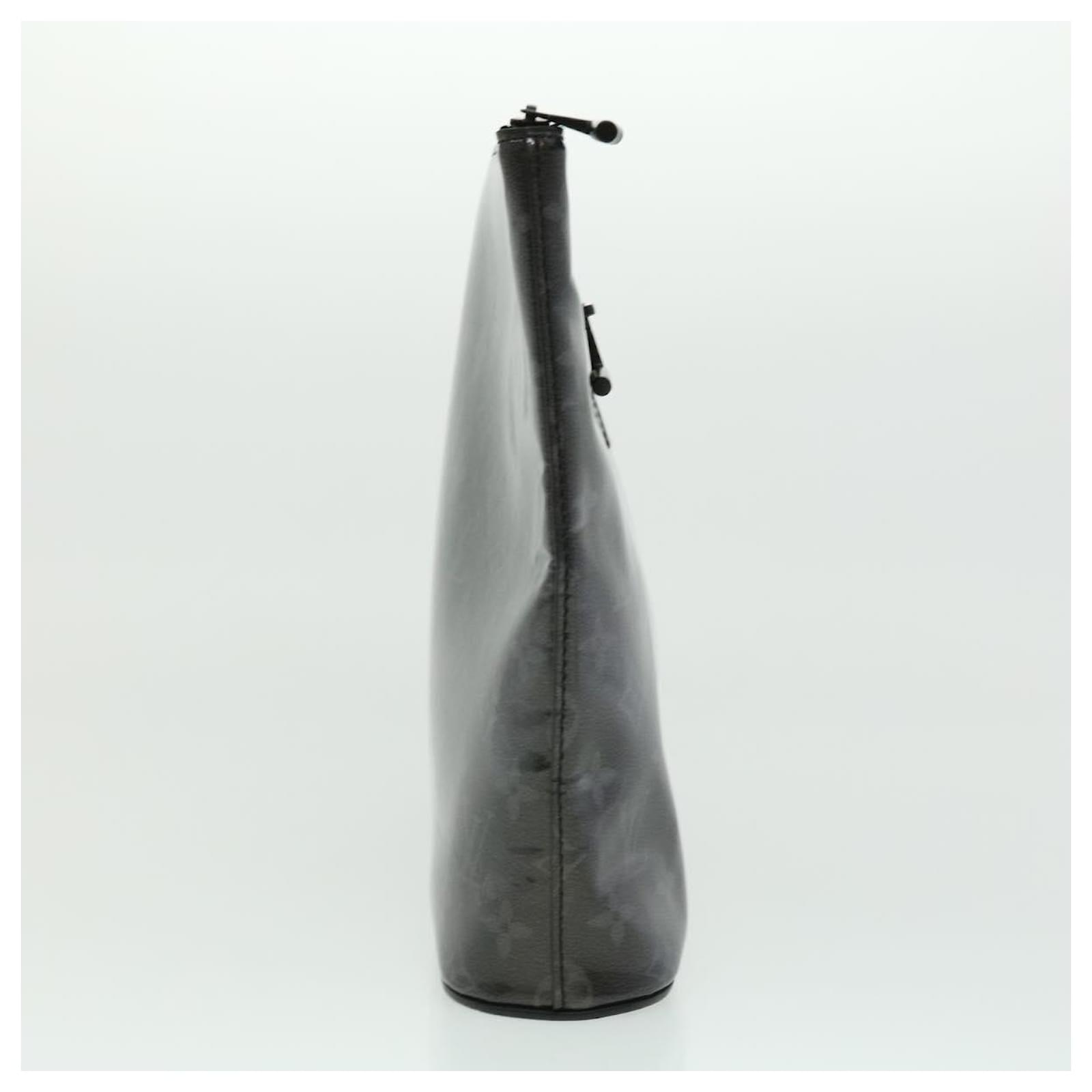 Louis Vuitton Monogram Eclipse Horizon Clutch – STYLISHTOP