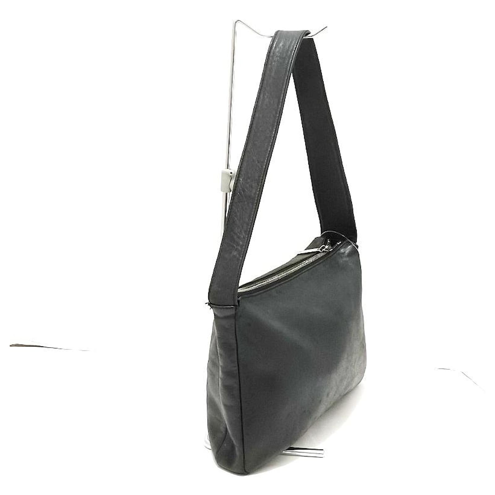 Céline Celine Black Leather ref.616904 - Joli Closet