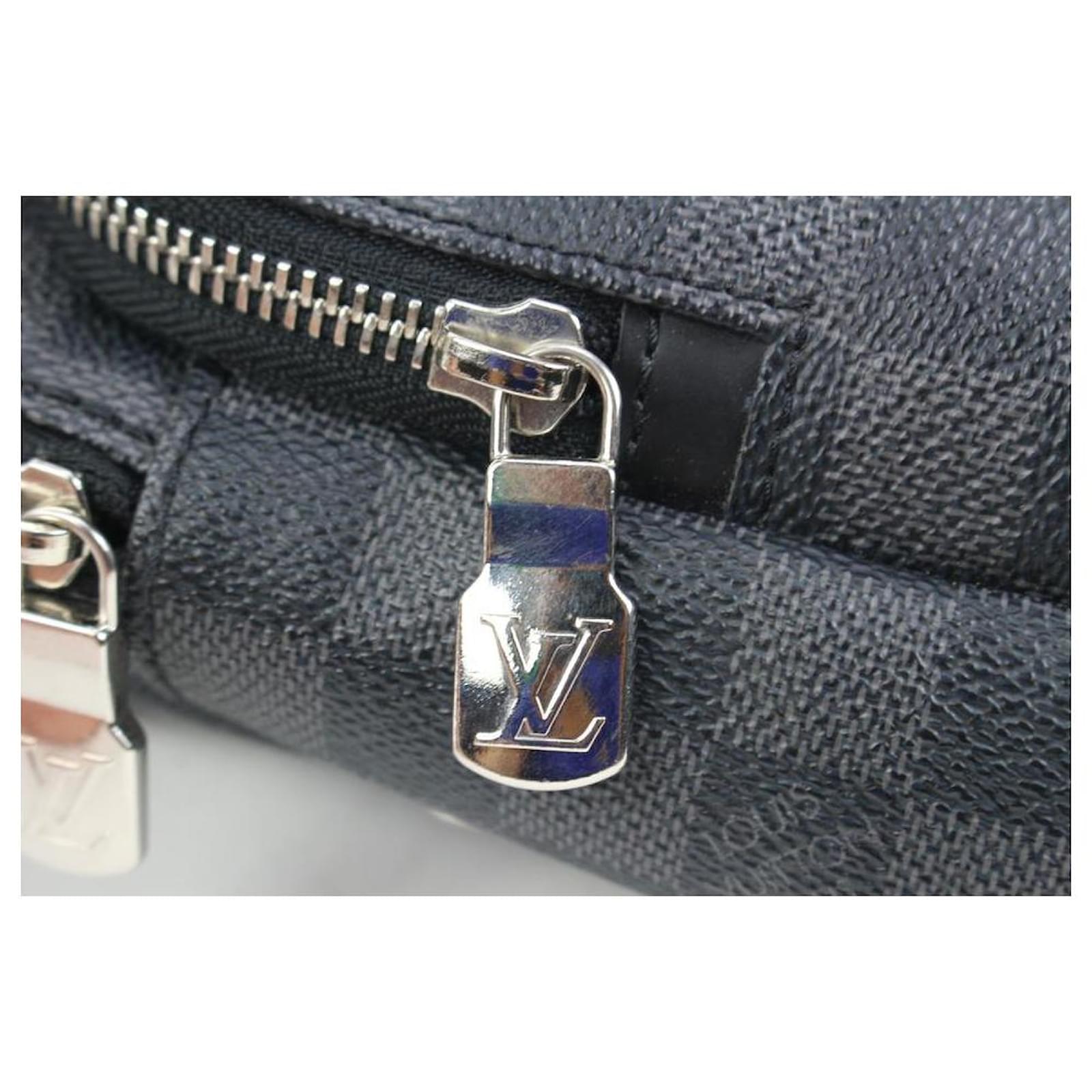 LOUIS VUITTON Damier Graphite 3D  Sling Bag Body Bag N50012 90209184