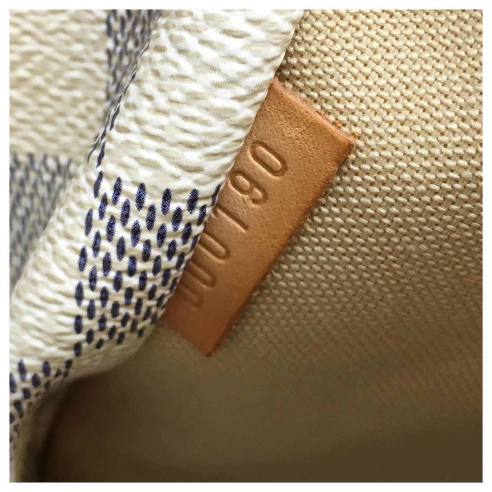 Louis Vuitton Totally MM Bags White Leather ref.618263 - Joli Closet