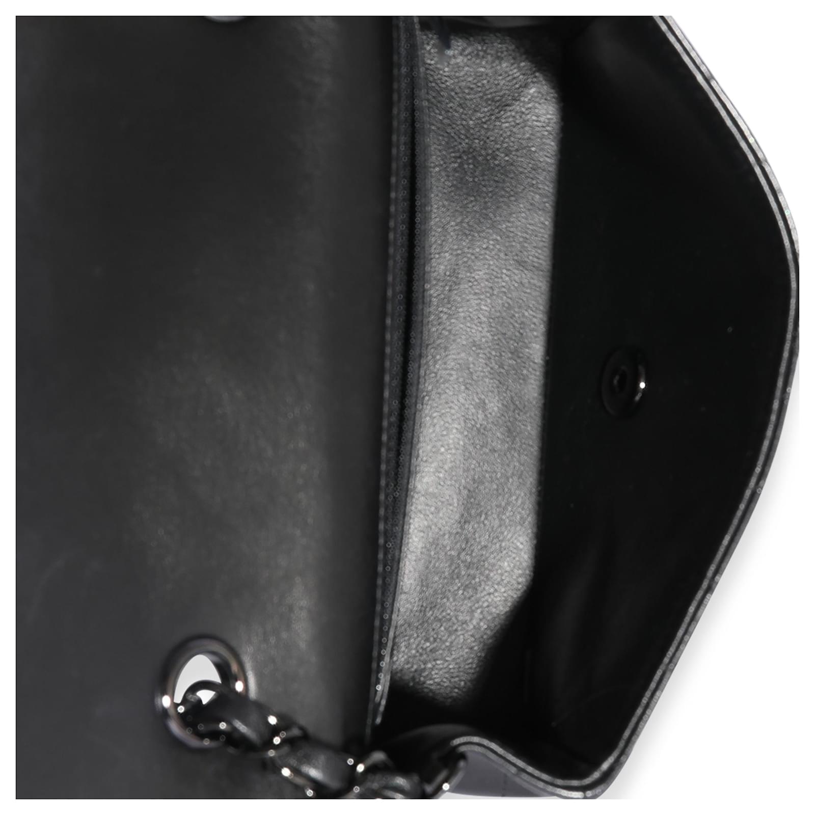 chanel classic flap bag black