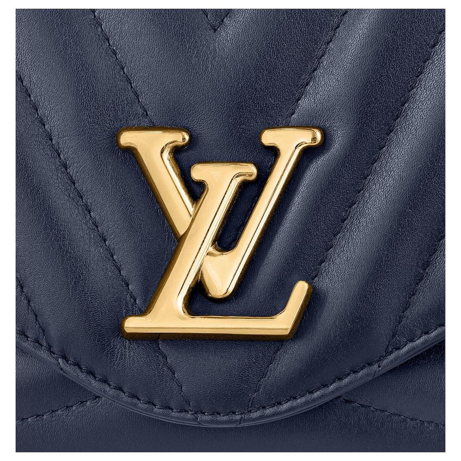 Louis Vuitton LV New wave chain bag blue Leather ref.623331 - Joli