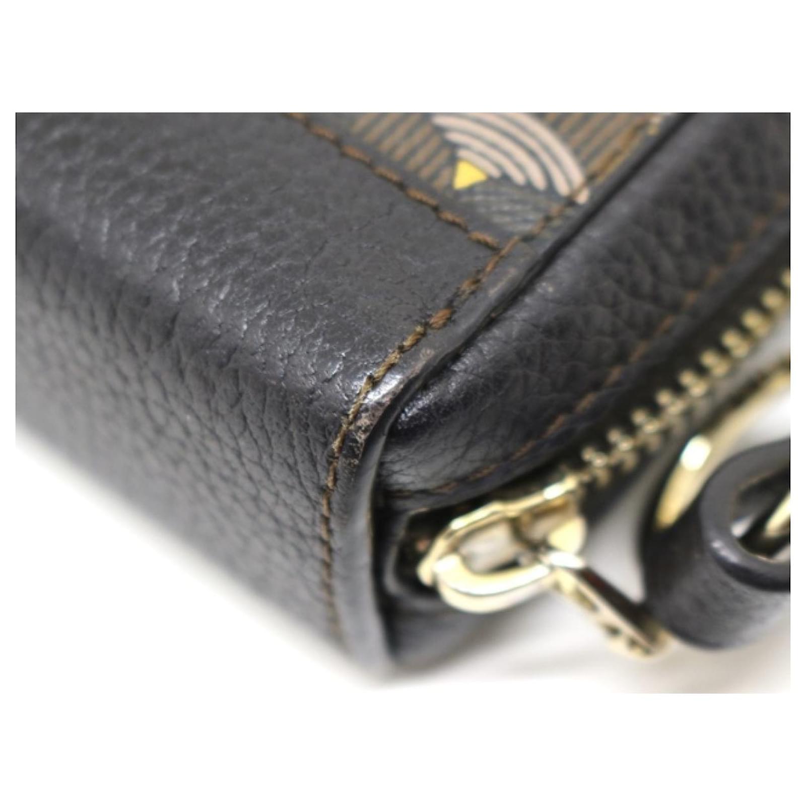 Fauré Le Page FAURELEPAGE Bag Shoulder Wallet Black Polyurethane ref.623573  - Joli Closet