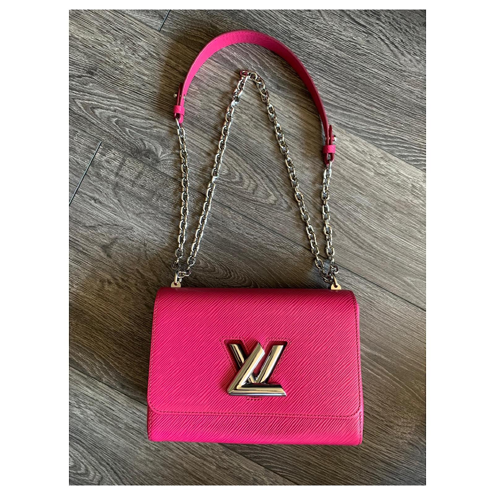 Twist leather crossbody bag Louis Vuitton Pink in Leather - 31846449